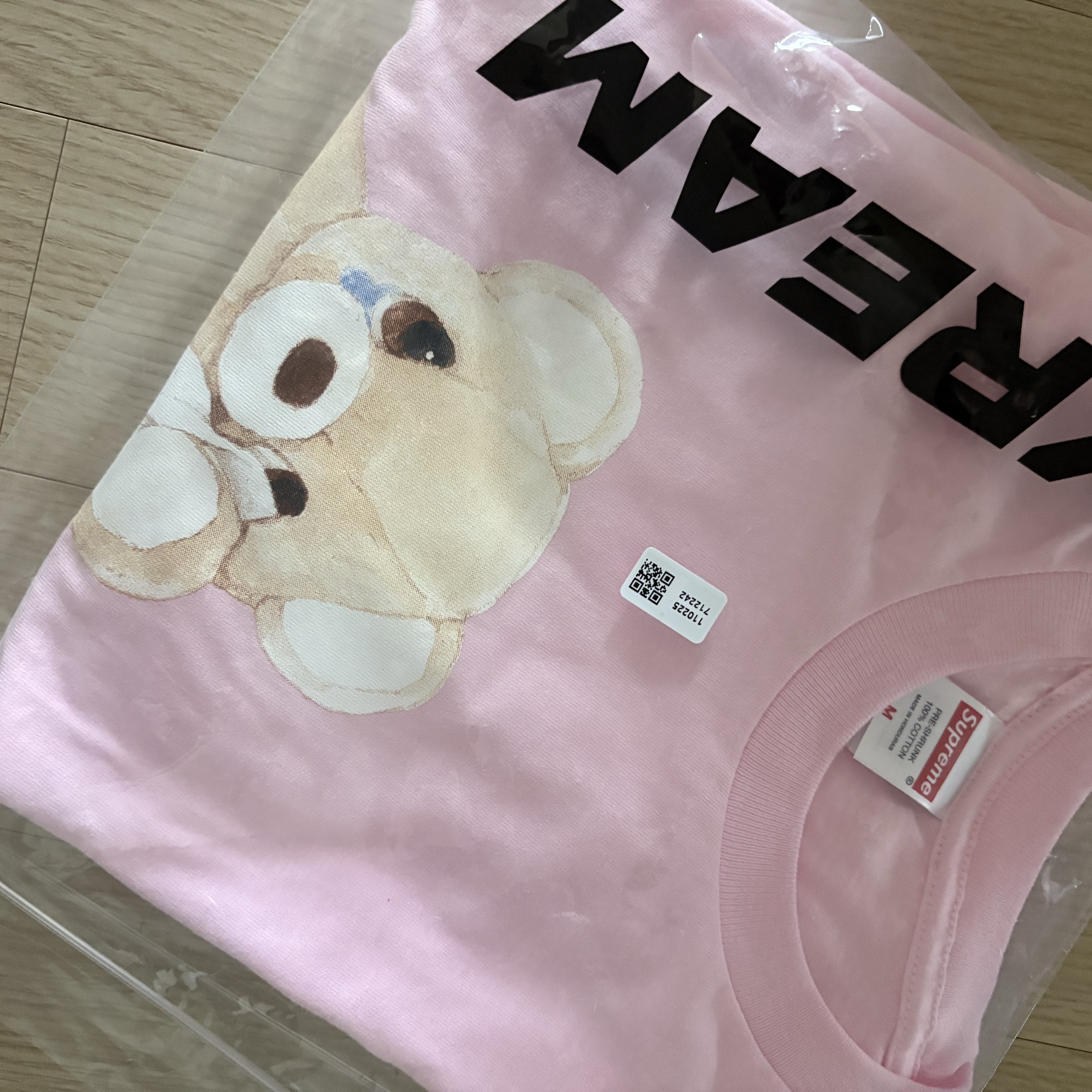 Supreme Bear T-Shirt Light Pink - 25SS 착용 스타일
