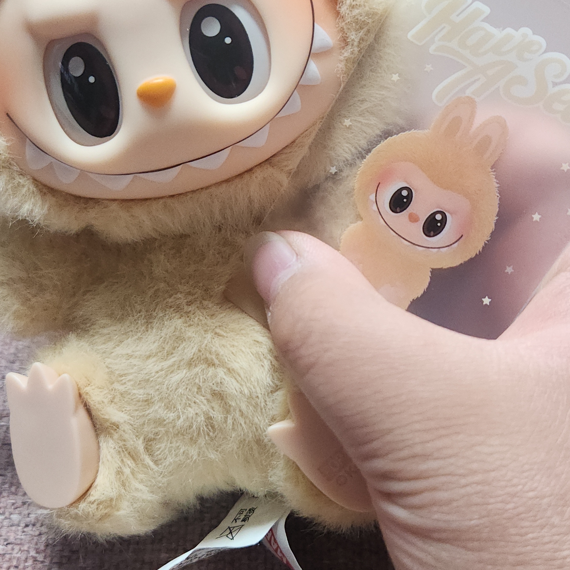 Pop Mart Labubu Let's Play Together Doll Series Baba Keyring (Opened Case) 착용 스타일