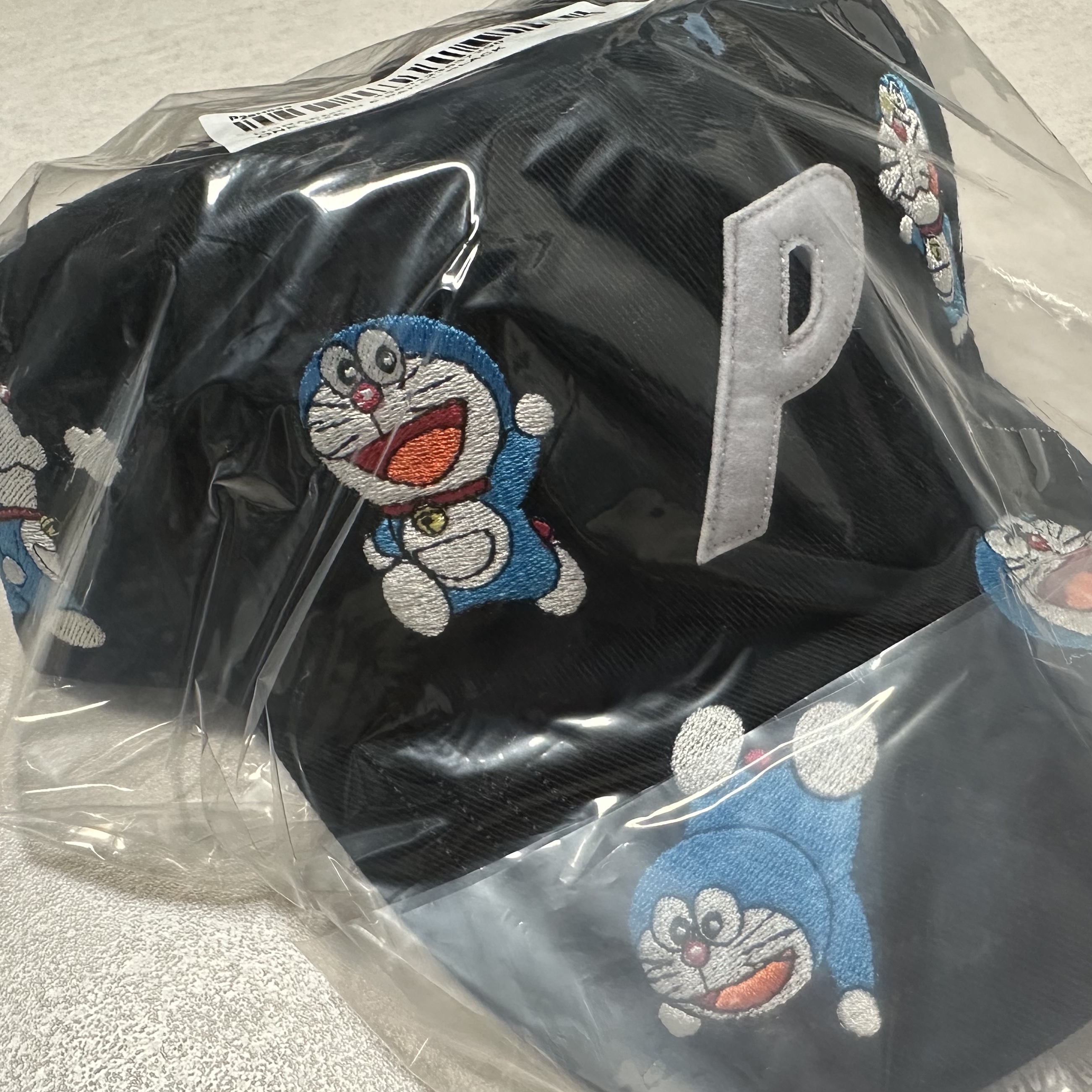 Palace x Doraemon 6-Panel Black - 25FW 착용 스타일