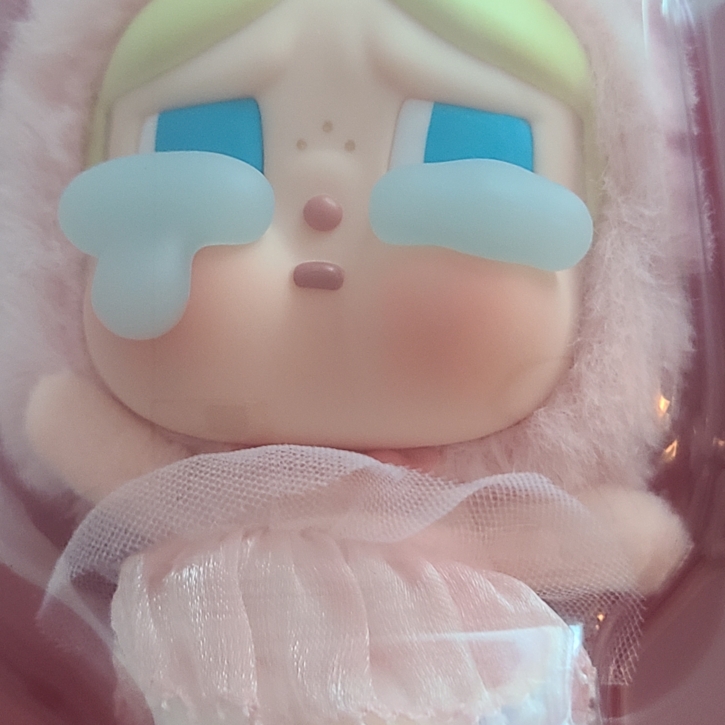 Pop Mart Crybaby Crying For Love Series Vinyl Plush 착용 스타일 - 2