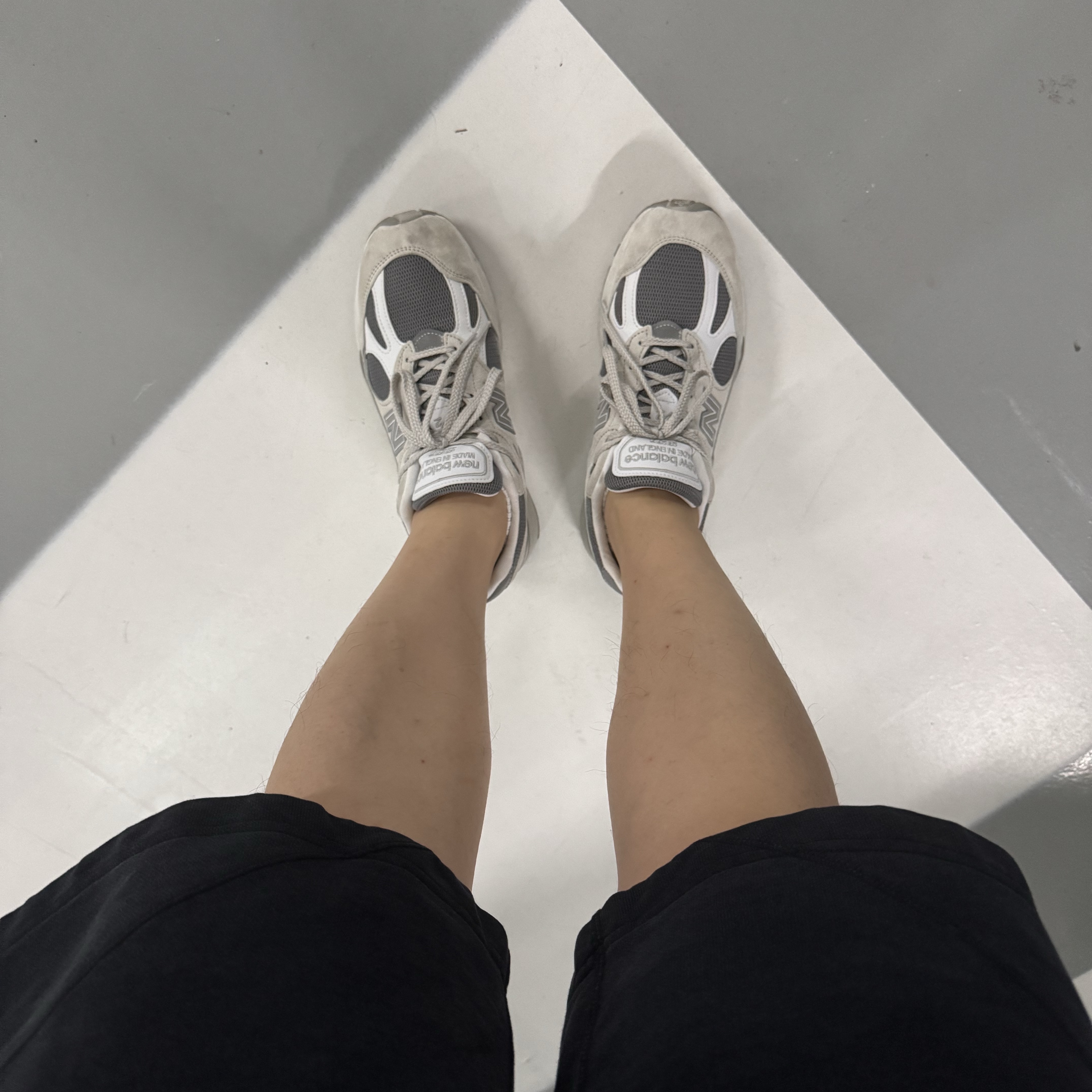 New Balance 991v2 Made in UK Nimbus Cloud Cool Grey - D Standard 착용 스타일