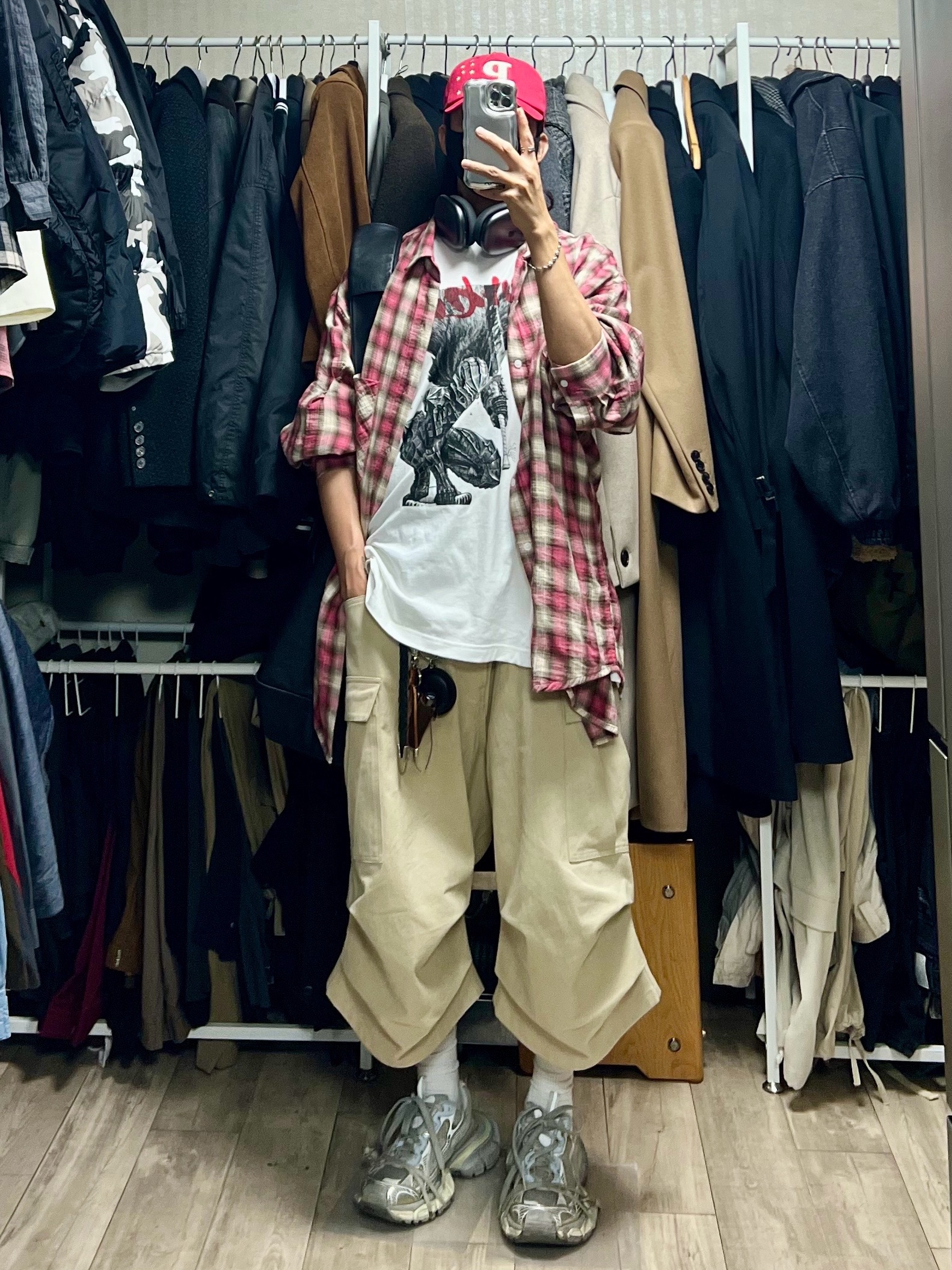 Uniqlo UT x Berserk Manga Curation Graphic T-Shirt A White - KR, Nos Couleurs Check Bite Shirts Cherry 착용 스타일