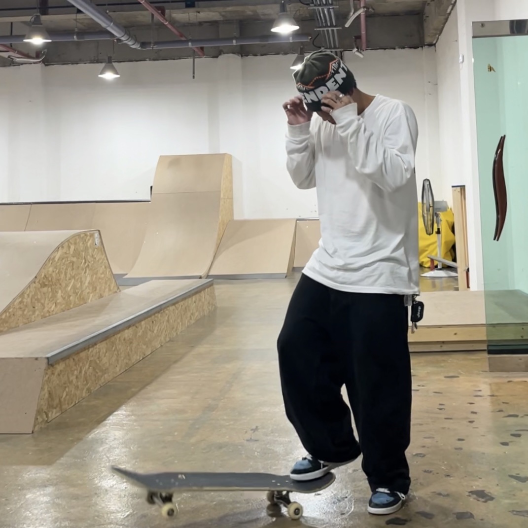 Polar Skate Co. Big Boy Pants Pitch Black 착용 스타일