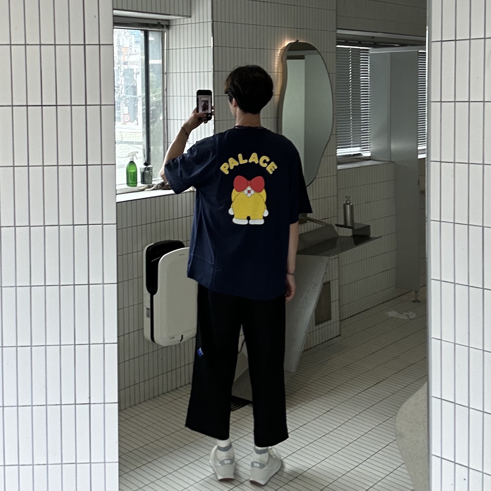 Palace x Doraemon T-Shirt Navy - 25FW 착용 스타일 - 4