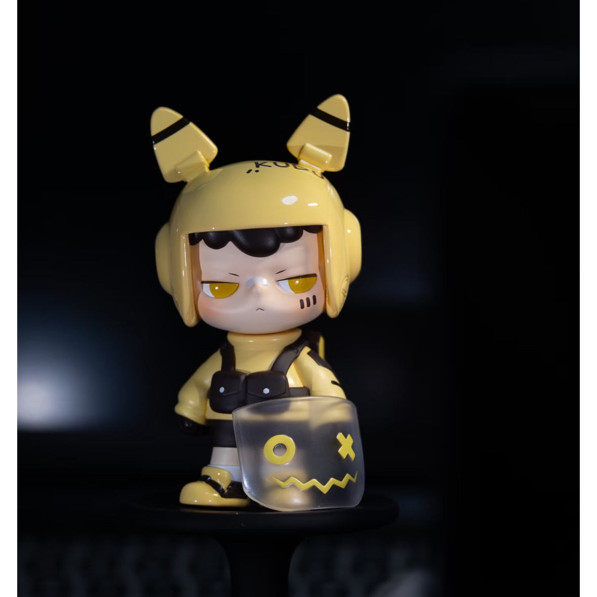 Pop Mart Kubo City of Sunset Series Figures Sealed Case (1 Blind Box), Pop Mart Kubo City of Sunset Series Figures Sealed Case (12 Blind Boxes) 착용 스타일