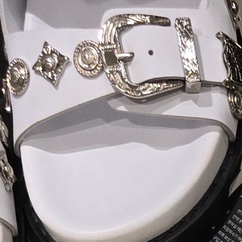 Toga Pulla AJ844 Leather White - 25SS 착용 스타일