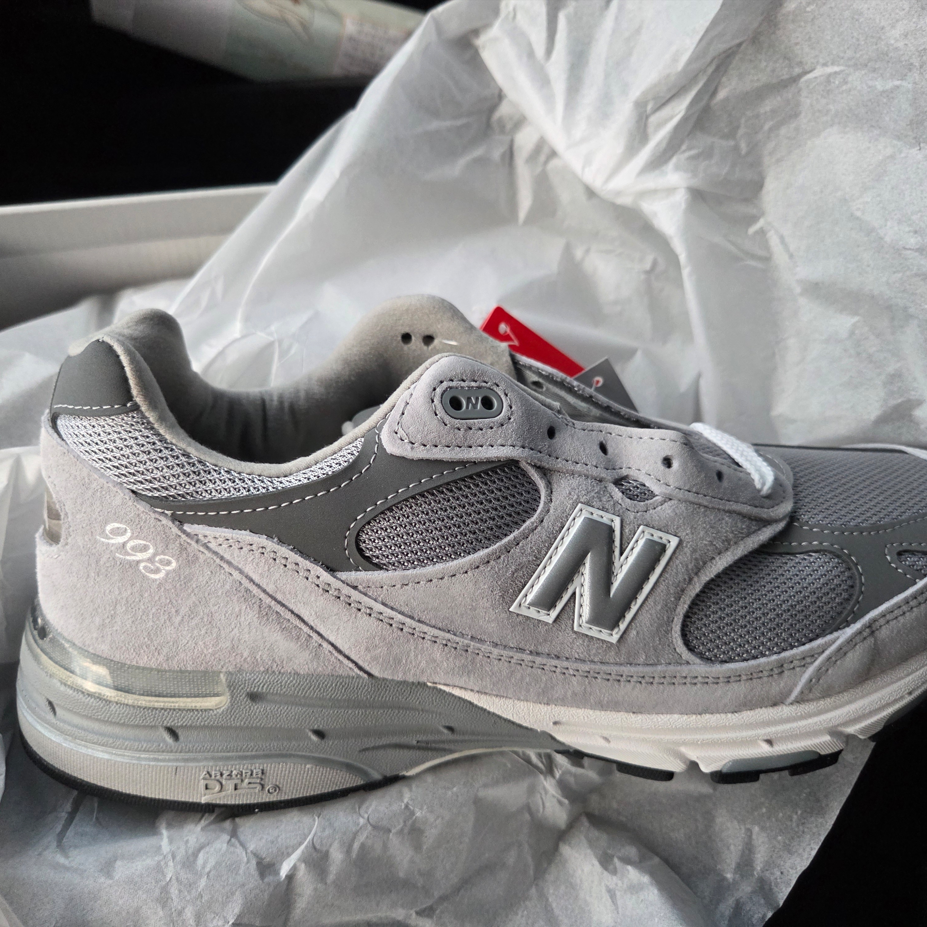 New Balance 993 Made in USA Grey - D Standard 착용 스타일