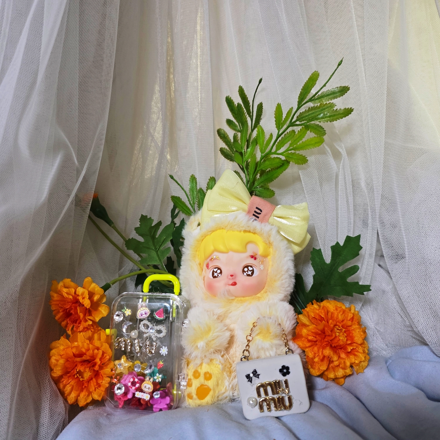 Pop Mart Hacipupu Gummy Bear Series Vinyl Plush Pendant Pineapple Flavor (Opened Case) 착용 스타일
