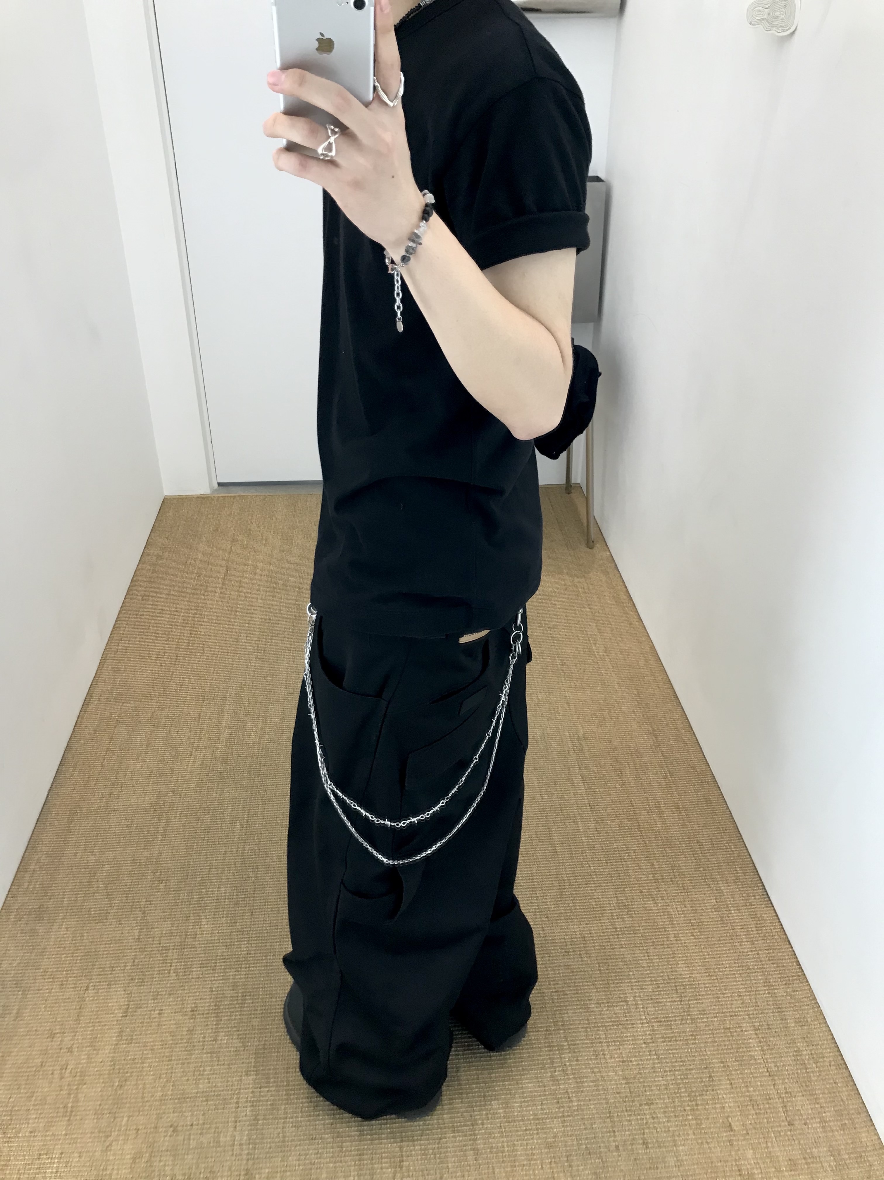 Play Comme des Garcons Red Heart T-Shirt Black, Play Comme des Garcons Double Heart T-Shirt Black 착용 스타일 - 1