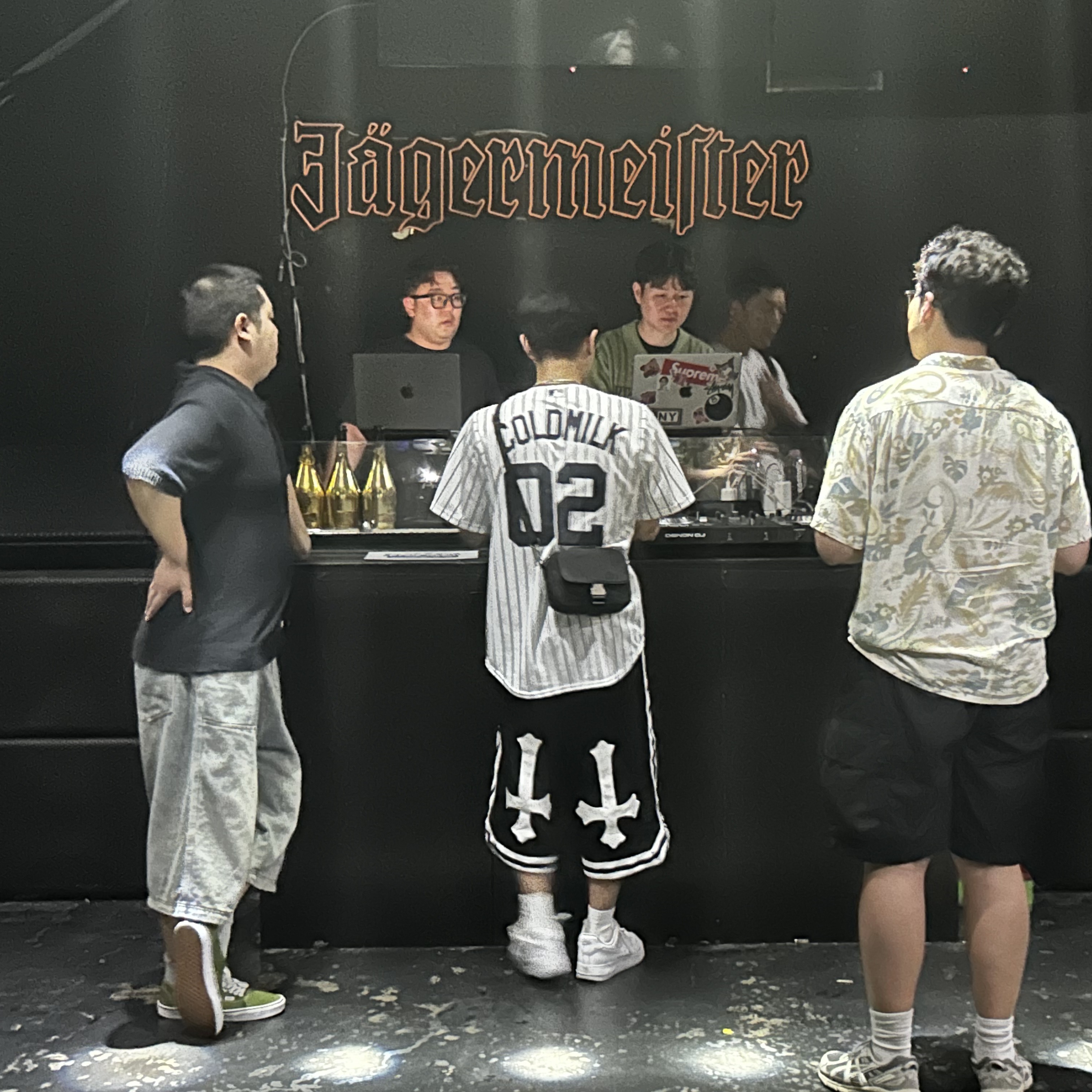 Essentials Sweatshorts Dark Heather Oatmeal - 24SS, Nike Air Force 1 '07 Low White 착용 스타일 - 3