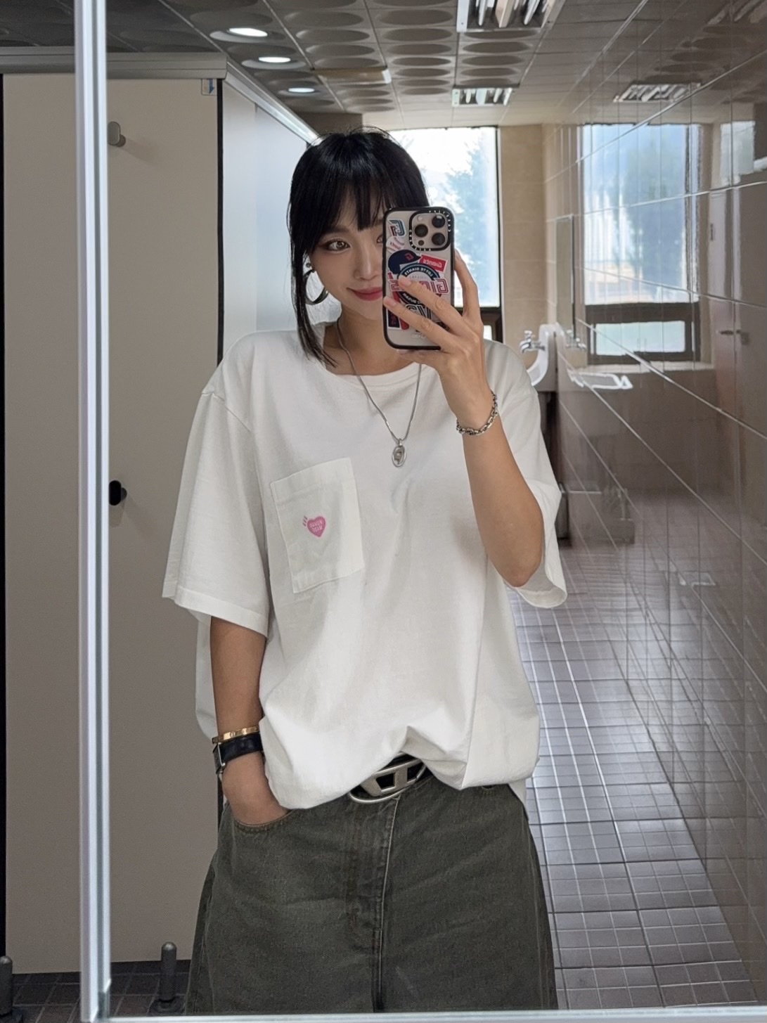 Diesel Dx1342 Stainless Steel Pendant Necklace Silver, Human Made Heart Pocket T-Shirt White - Offline Store Exclusive 착용 스타일