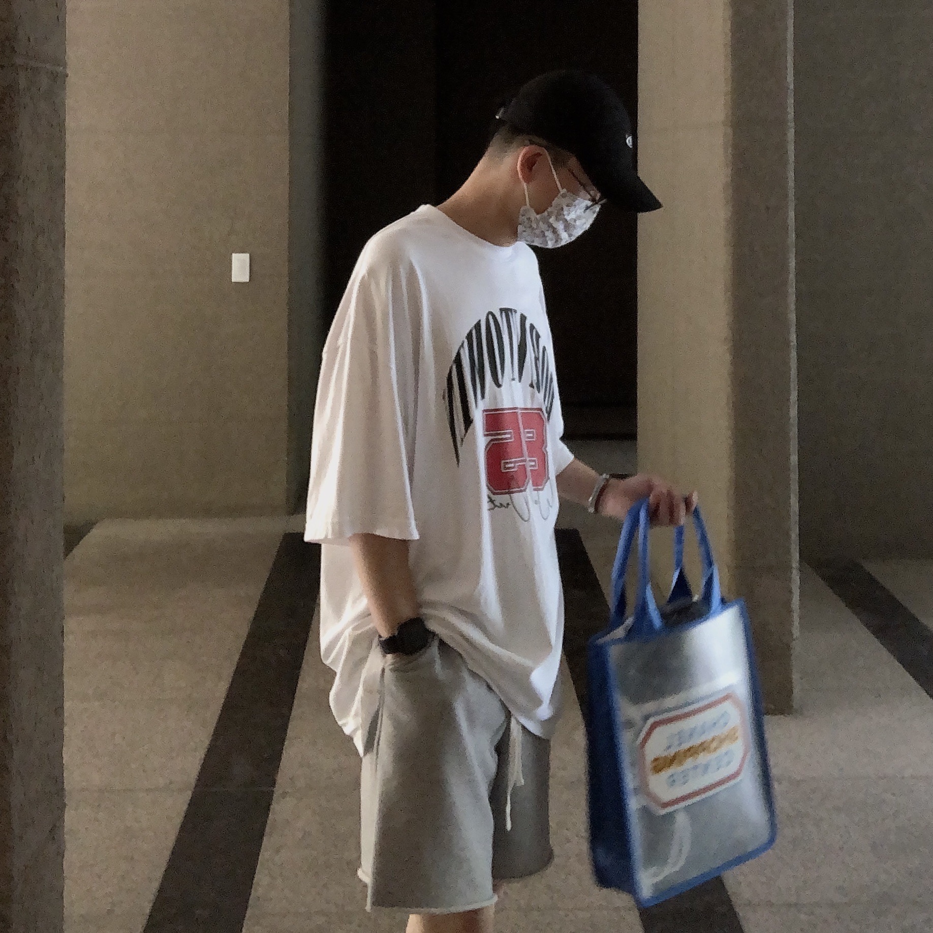 BORN TO WIN 85 Workout T-Shirts White 착용 스타일 - 3