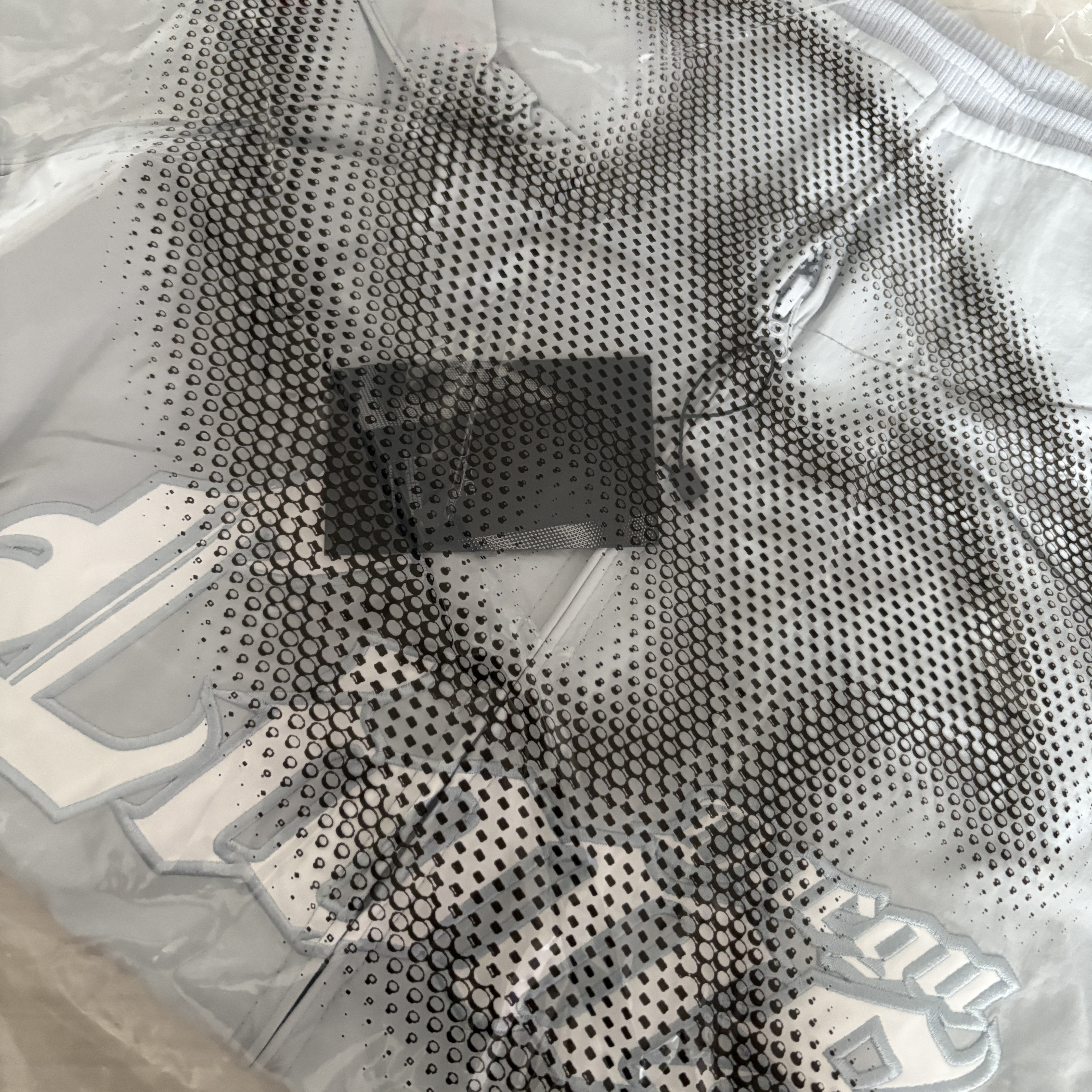 Stussy x Patta Sound Connection T-Shirt Black 착용 스타일 - 2