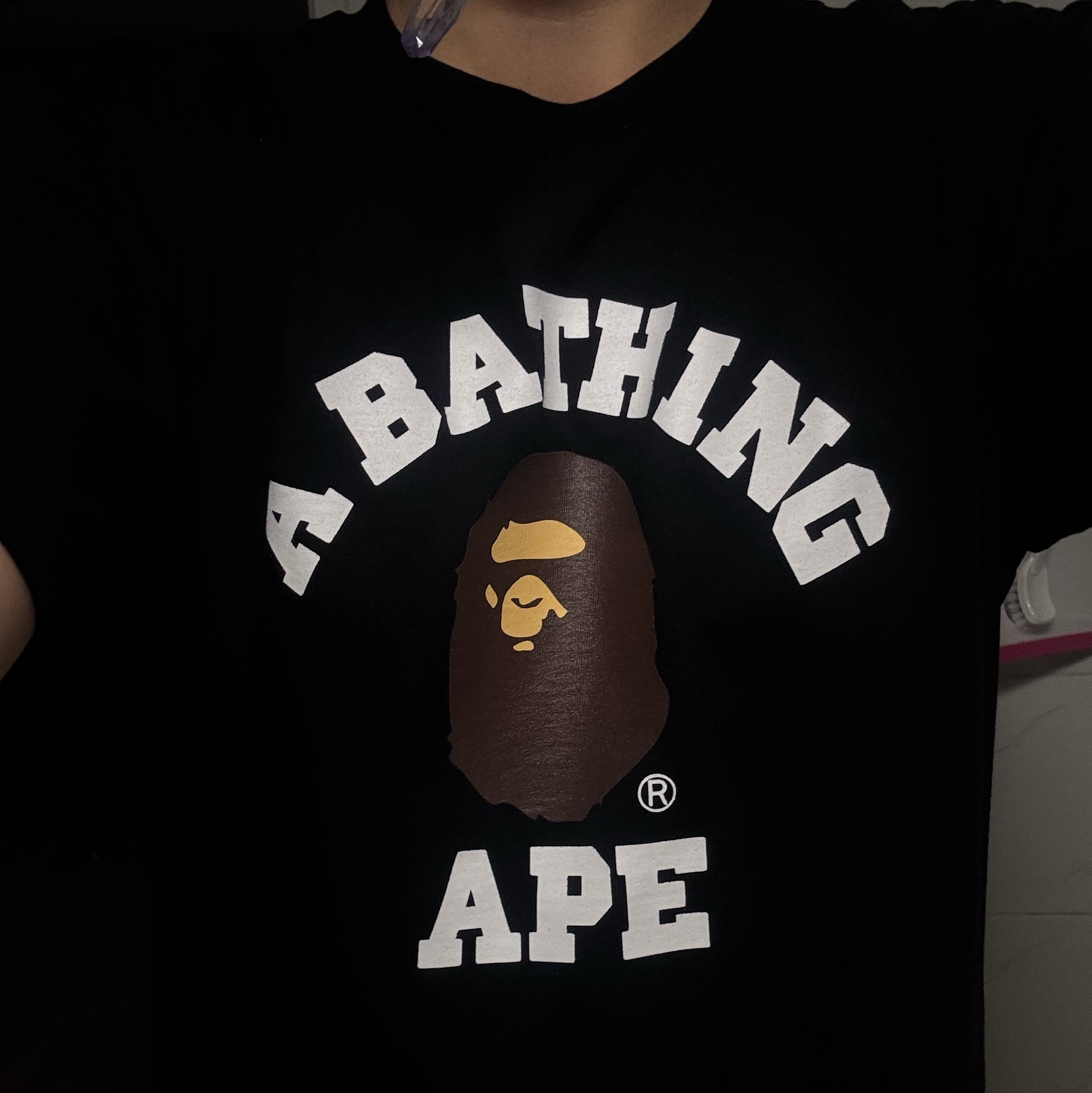 BAPE College T-Shirt Black 착용 스타일 - 2