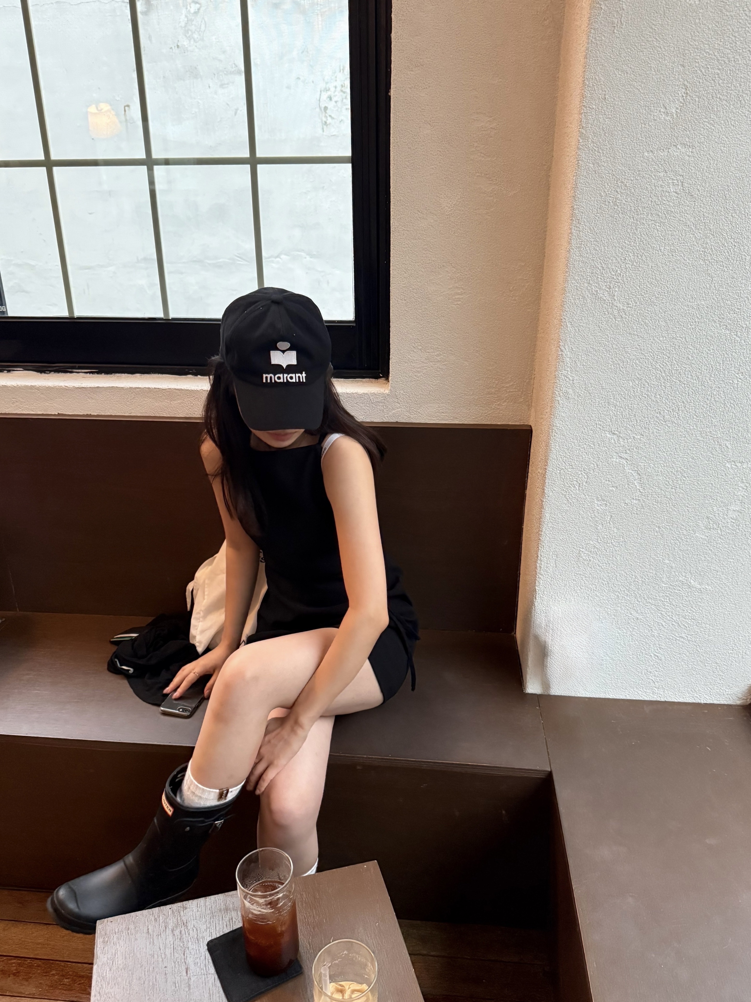 (W) Hunter Original Short Rain Boots Black, (W) Isabel Marant Tyron Logo Cap Black Ecru - 23SS 착용 스타일 - 2