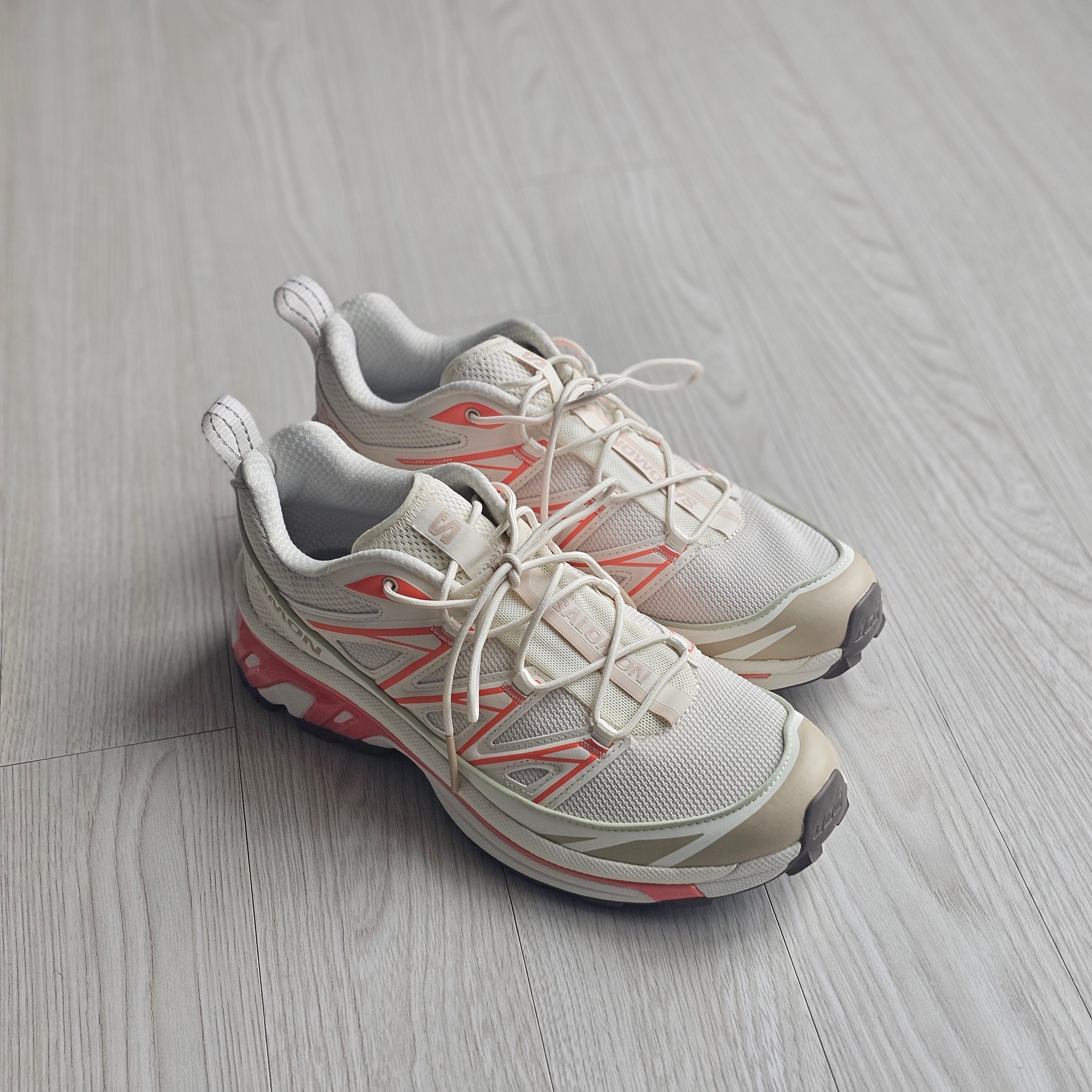 Salomon XT-6 Expanse Vanila Ice Cement 착용 스타일 - 4