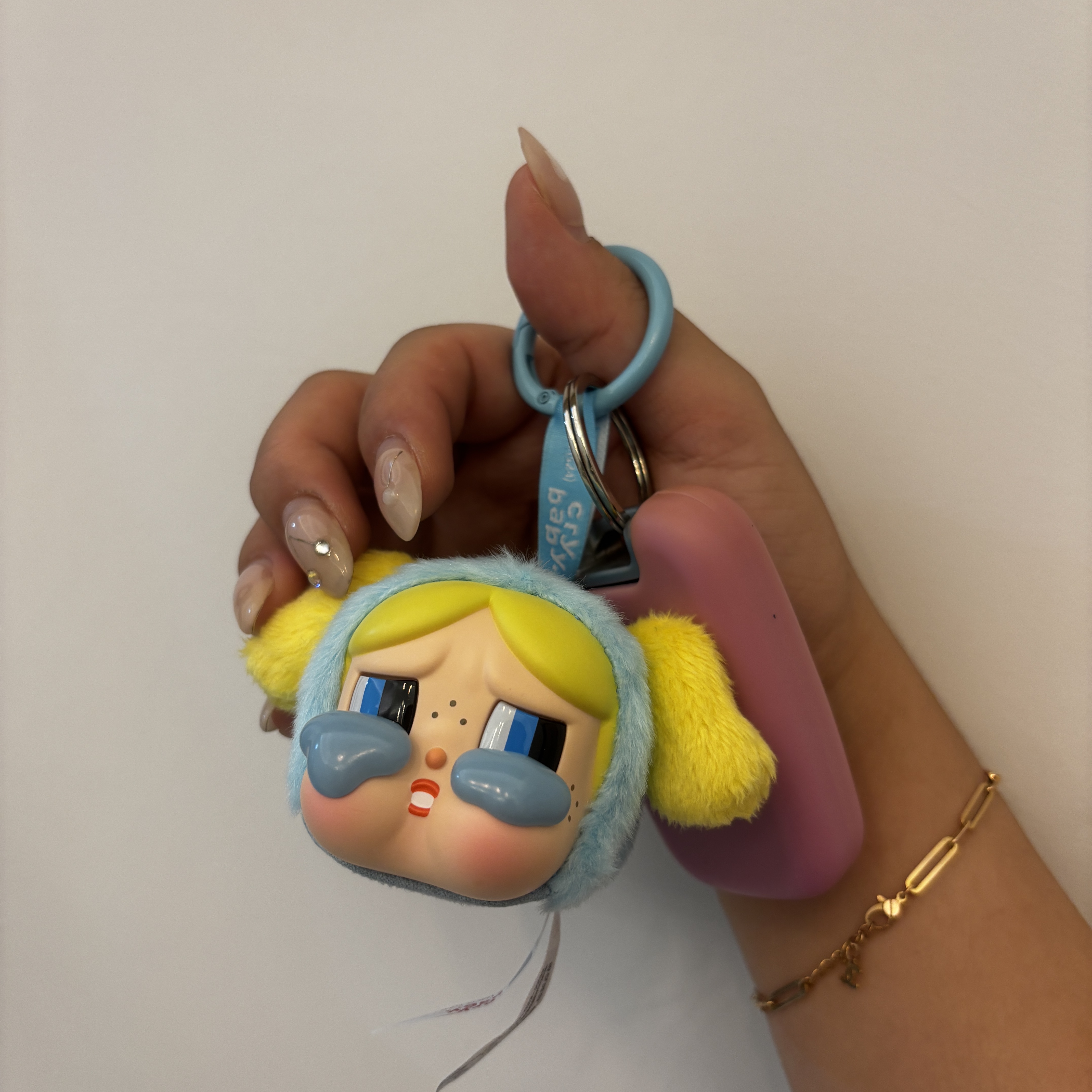 Pop Mart Crybaby x Powerpuff Girls Series Keyring Sealed Case (1 Blind Box) 착용 스타일