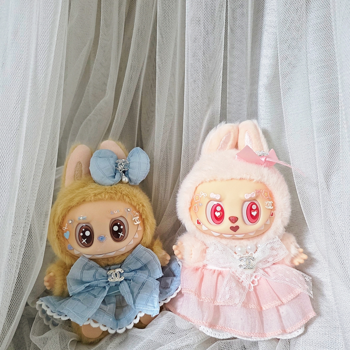 Pop Mart Labubu Let's Play Together Doll Series Dada Keyring (Opened Case), Pop Mart Labubu Let's Play Together Doll Series Baba Keyring (Opened Case) 착용 스타일