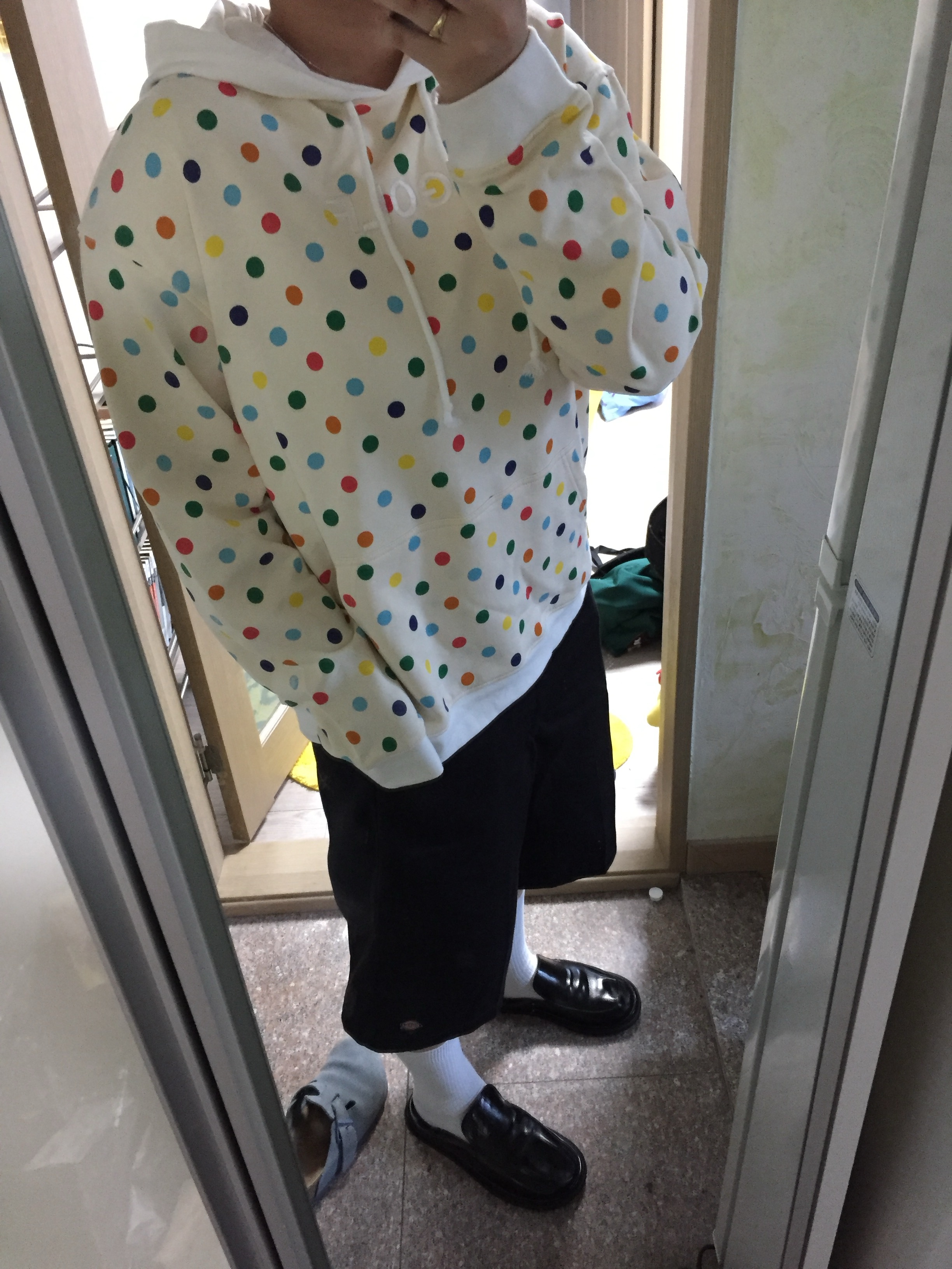 Dickies Loose Fit 13 Inch Flat Front Work Shorts Black 착용 스타일