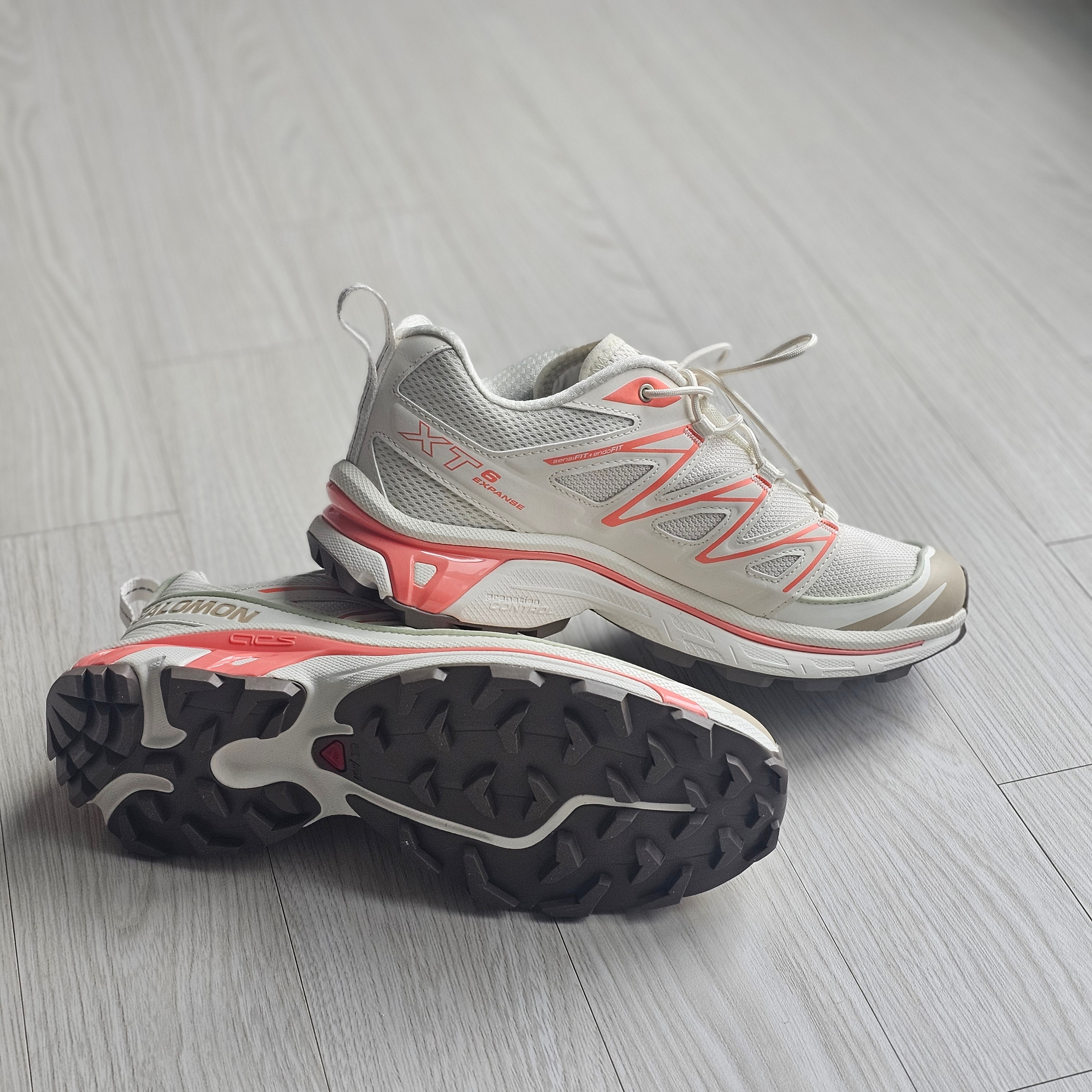 Salomon XT-6 Expanse Vanila Ice Cement 착용 스타일 - 3