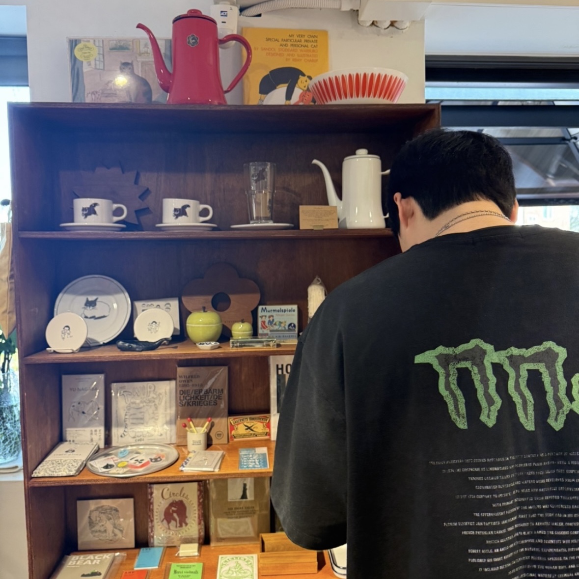 Nonnod Soft Drink T-Shirt Washed Black 착용 스타일