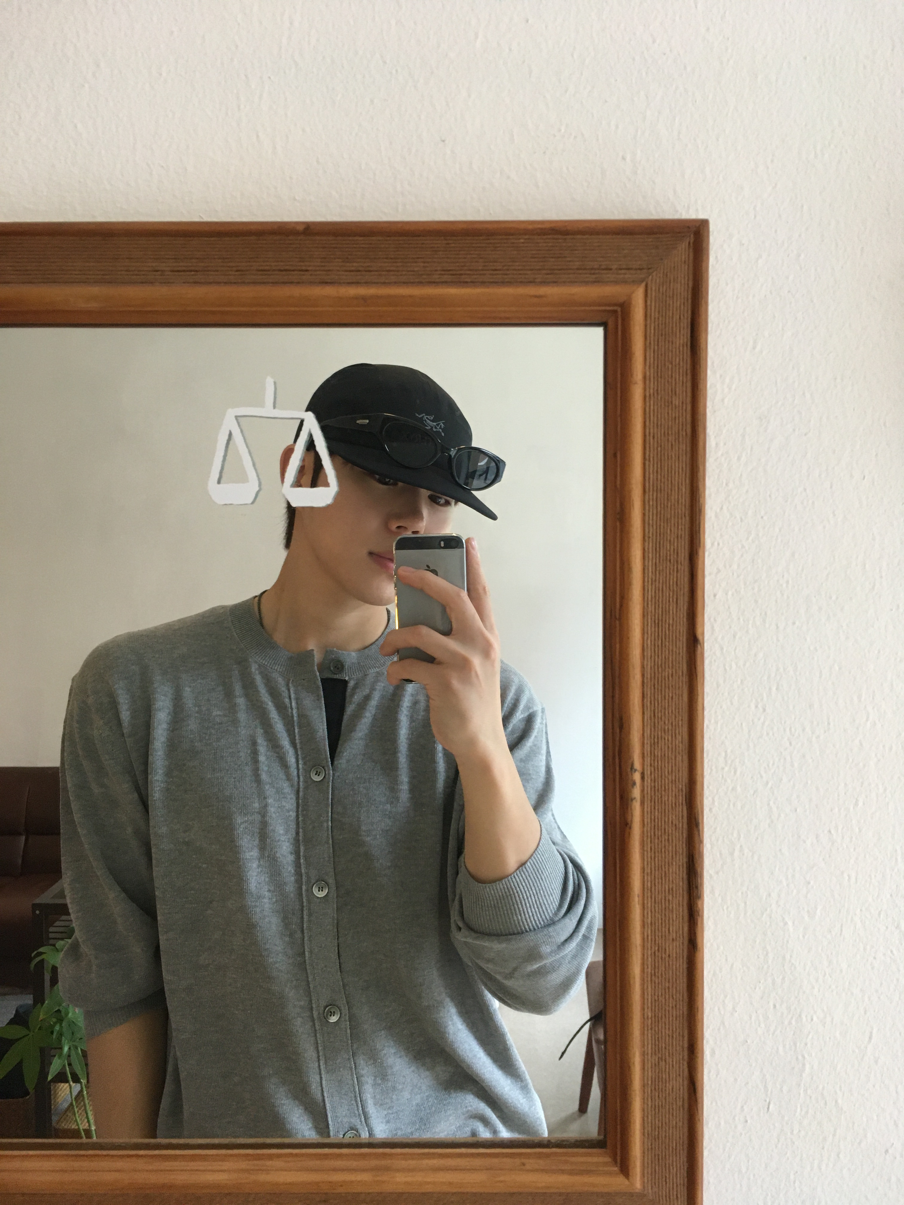 Arc'teryx Gore 5 Panel Cap Black 착용 스타일 - 1
