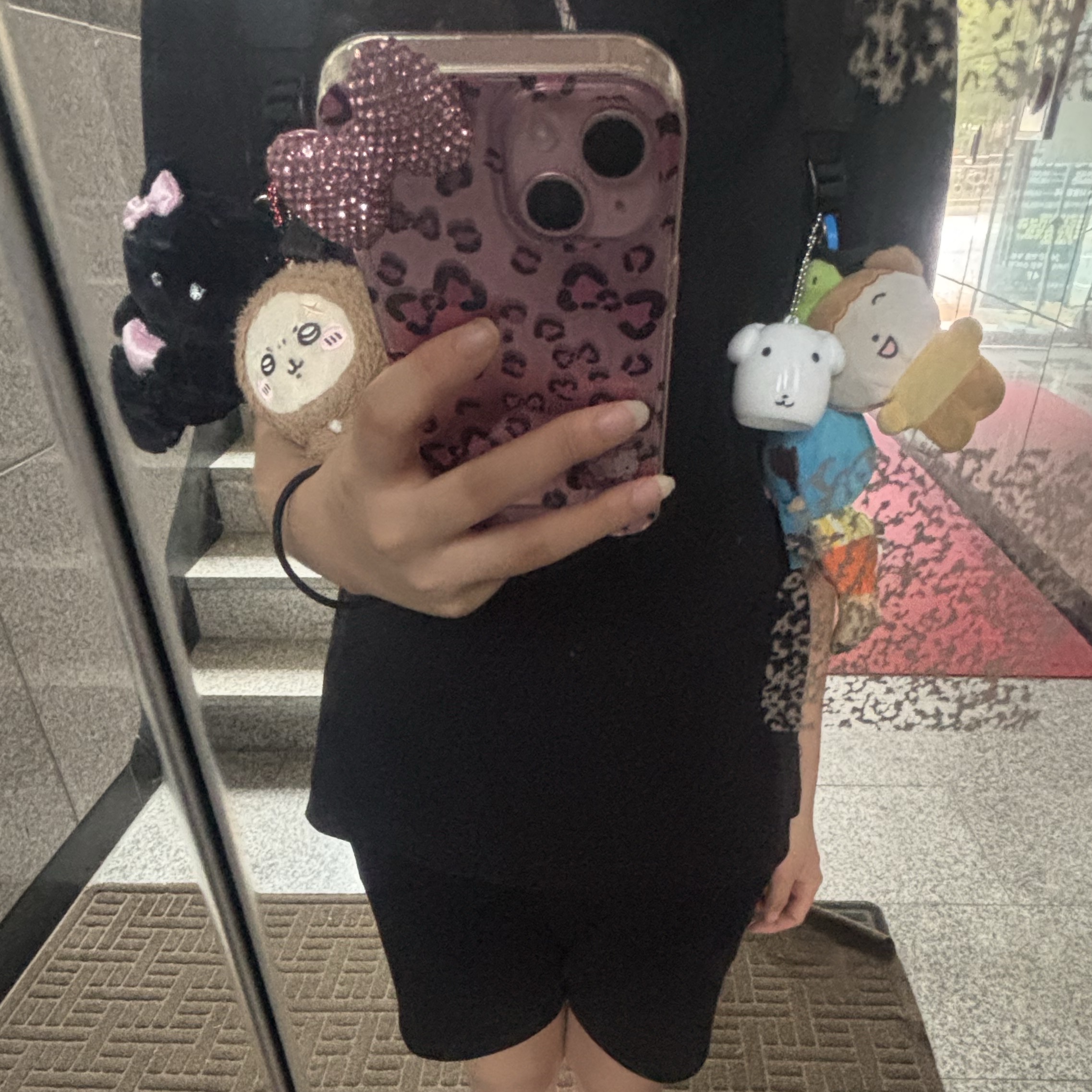 Sanrio x Fillimilli Hello Kitty Angels and Devils Doll Keyring Devil 착용 스타일