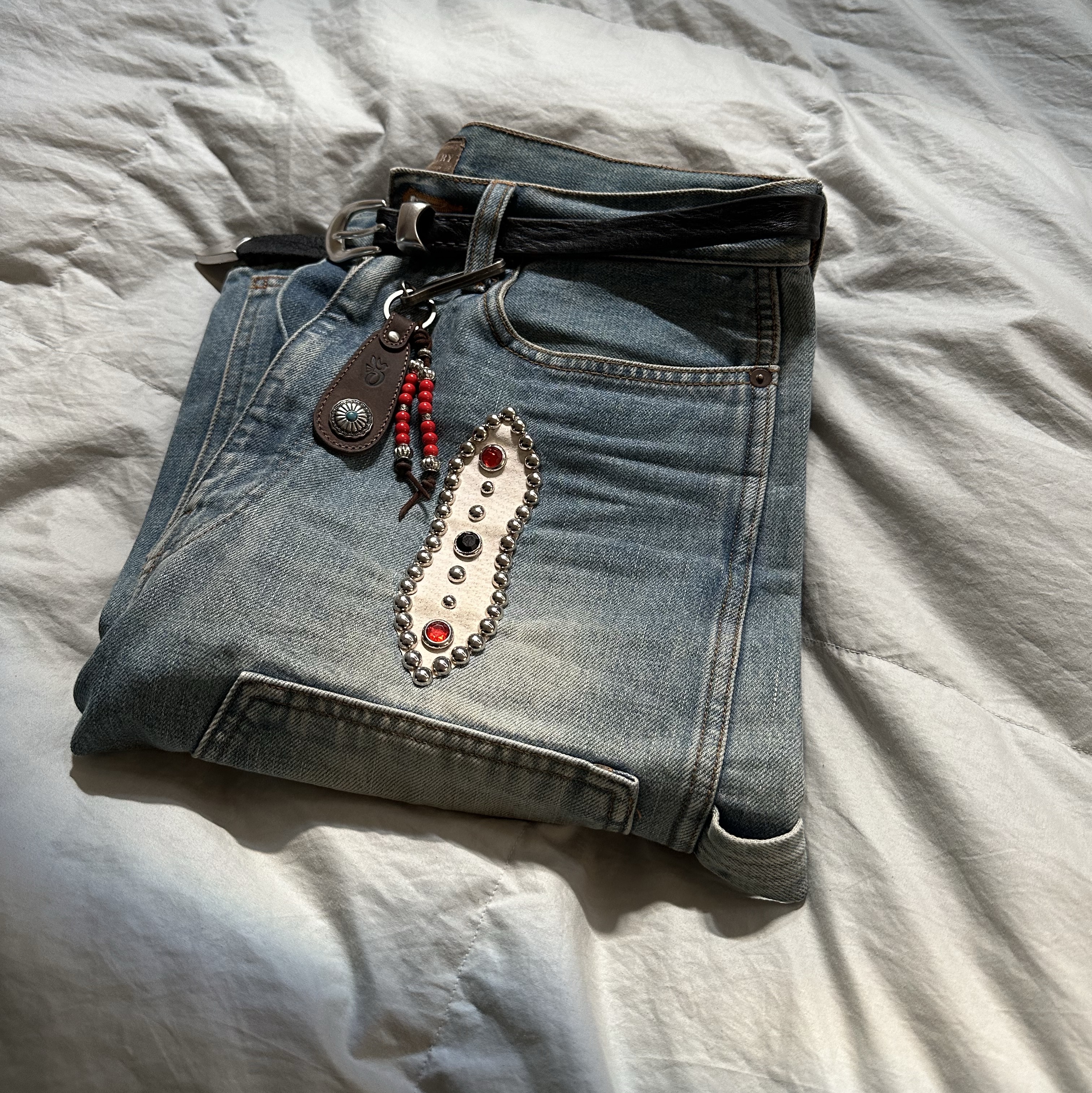 Our Legacy Belt 2cm Leather Black, Kapital 14 oz. Denim Short Pants Studs Remake Indigo (Processing) 착용 스타일