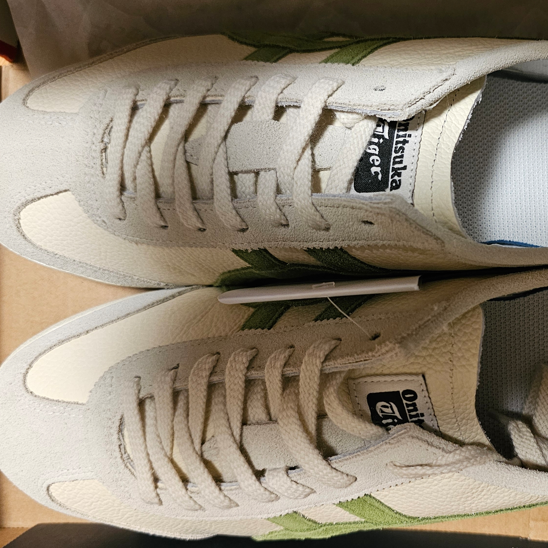 Onitsuka Tiger Mexico 66 Vintage Birch Cactus Green 착용 스타일