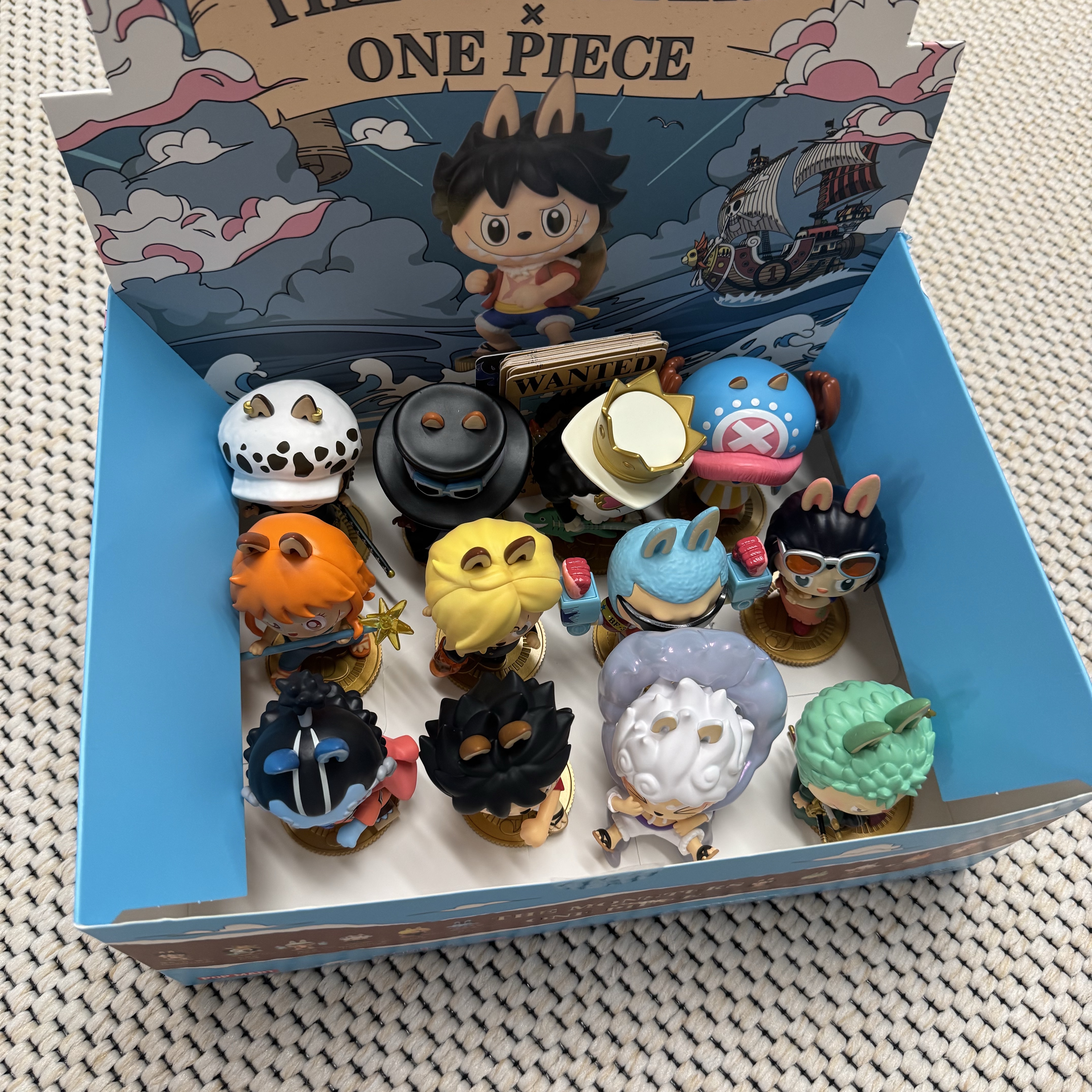 Pop Mart Labubu The Monsters x One Piece Series Figures Sealed Case (12 Blind Boxes) 착용 스타일 - 3
