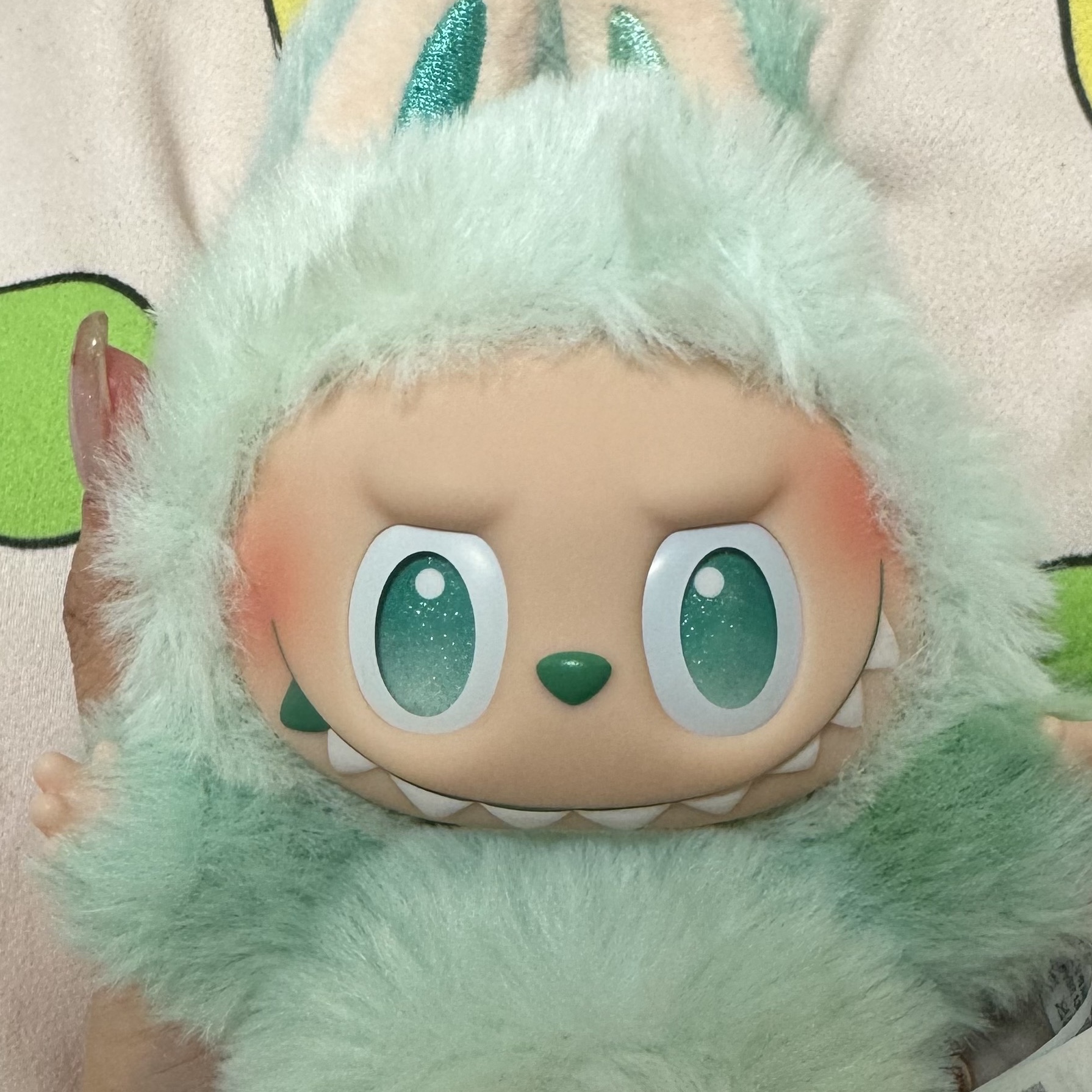 Pop Mart Labubu The Monsters Highlight Series Serenity Keyring (Opened Case) 착용 스타일