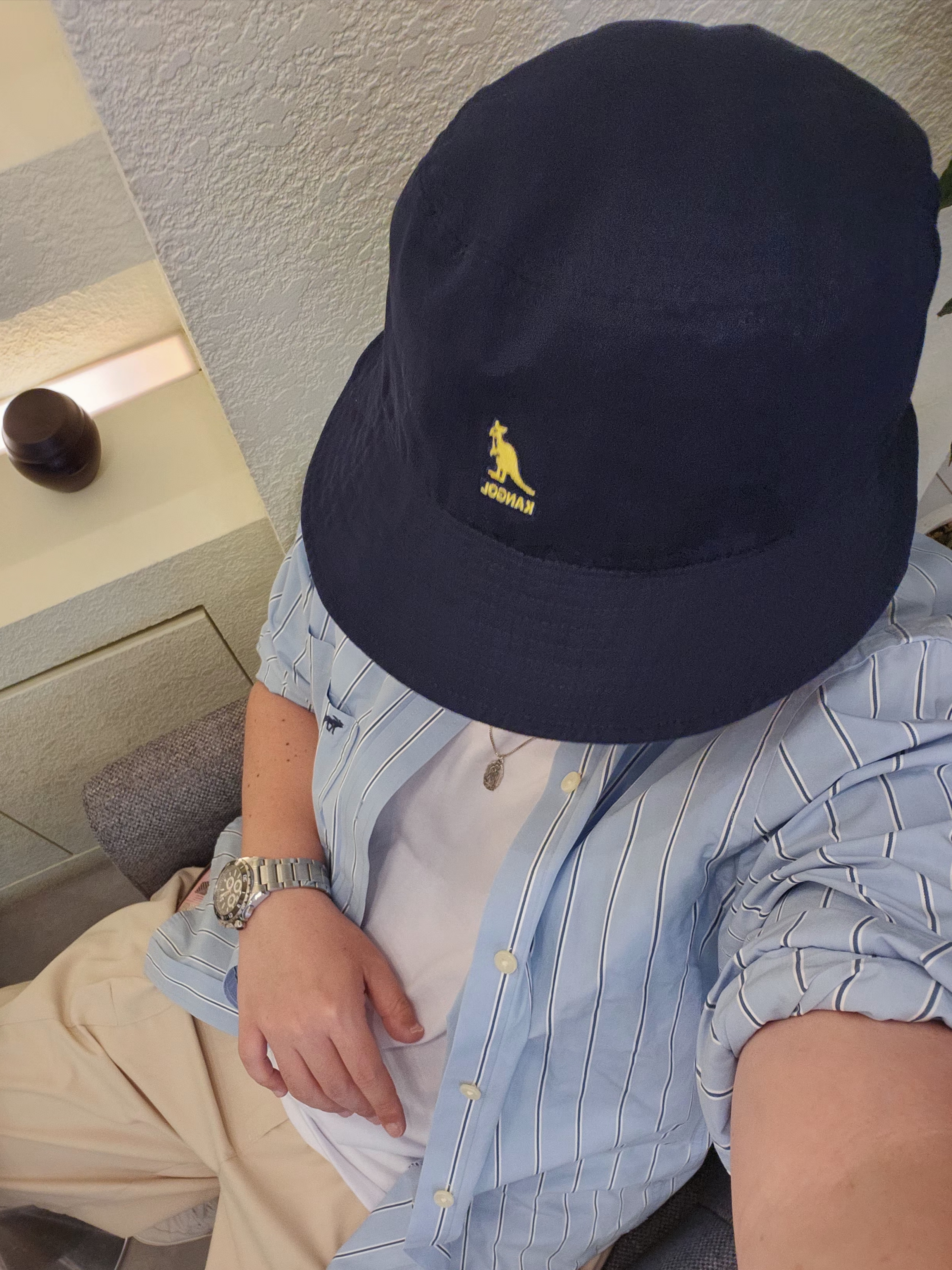 Human Made Military Card Case Beige, Kangol Washed Bucket Hat Navy 착용 스타일 - 3