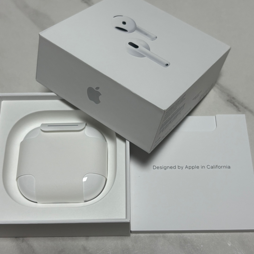 Apple AirPods 4th Gen with Active Noise Cancellation (Korean Ver.) 착용 스타일 - 1