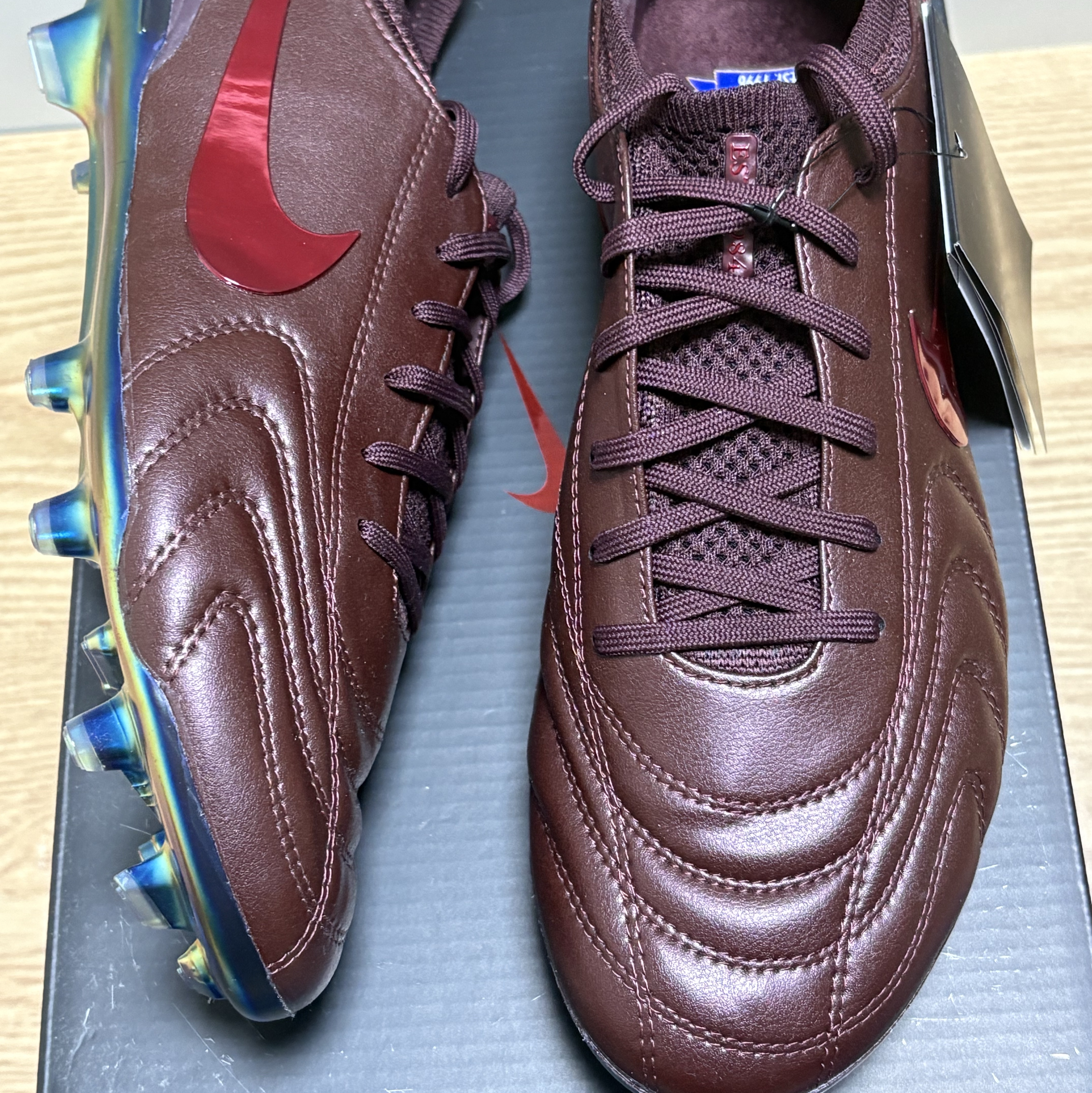Nike Tiempo Legend 10 Elite LUXE FG Port Wine Bright Crimson 착용 스타일