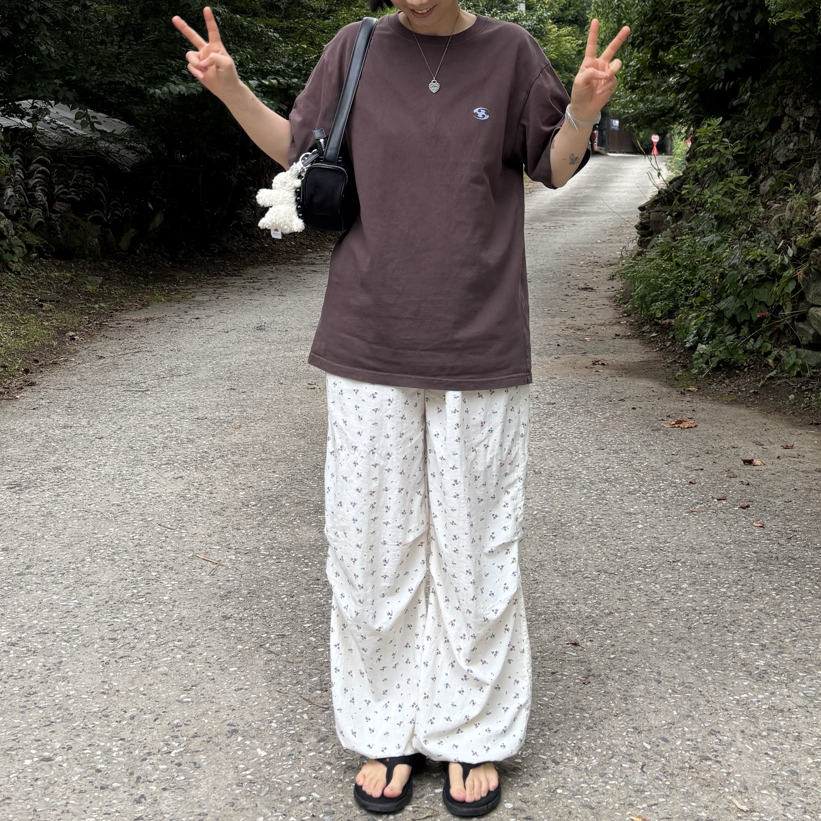 Sansan Gear Logo T-Shirt Brown - 23SS, Sansan Gear Koesy Title Logo T-Shirt Sky Blue - 23SS 착용 스타일