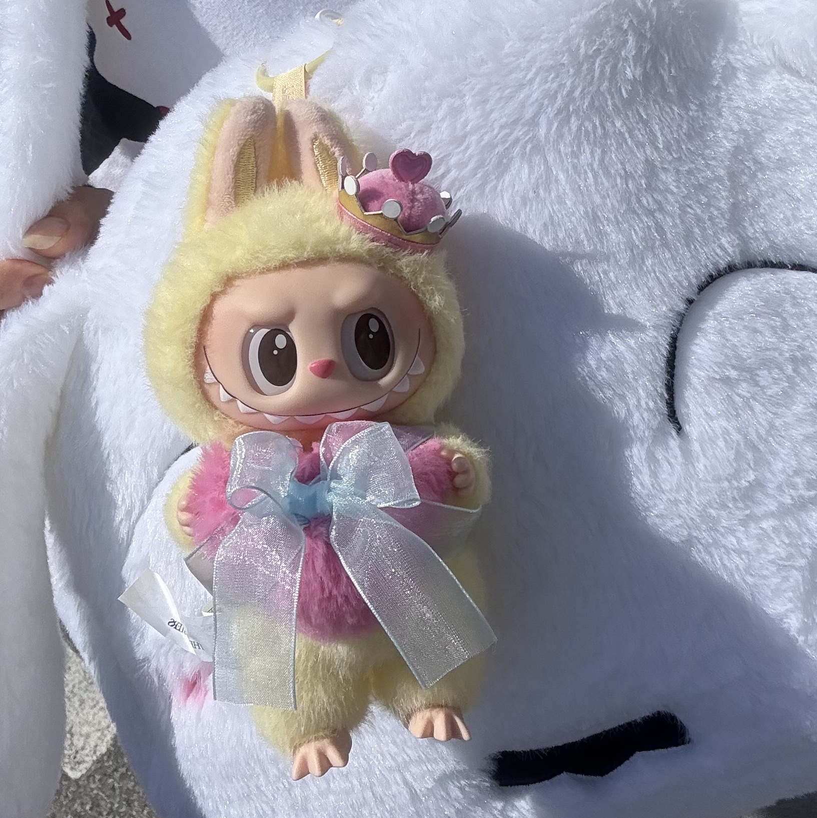 Pop Mart The Monsters Checkmate Series Plush Keyring 착용 스타일 - 2