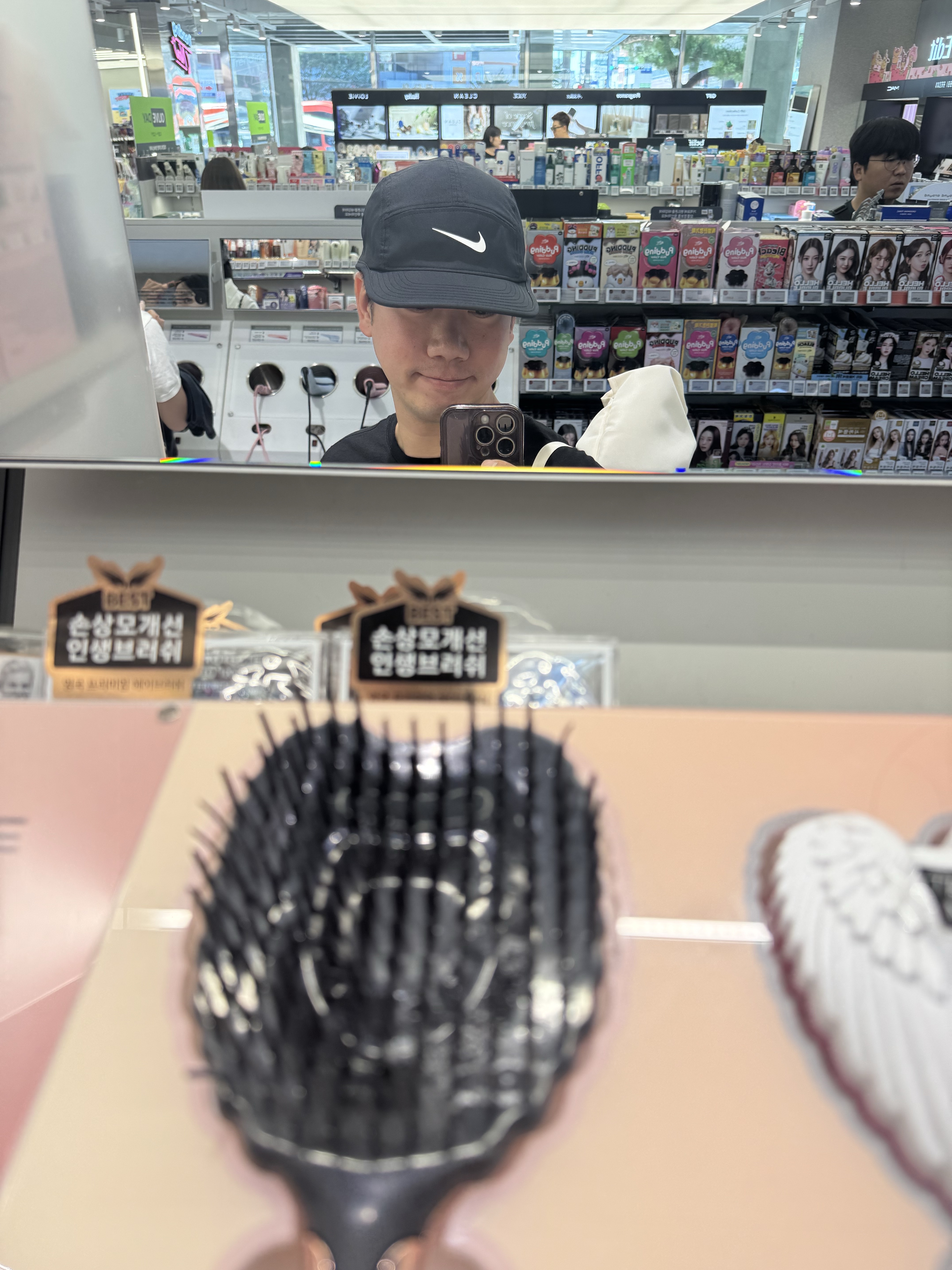 Nike Dri-Fit Fly Unstructured Swoosh Cap Black, Stussy Stock Honolulu T-Shirt Black 착용 스타일 - 1