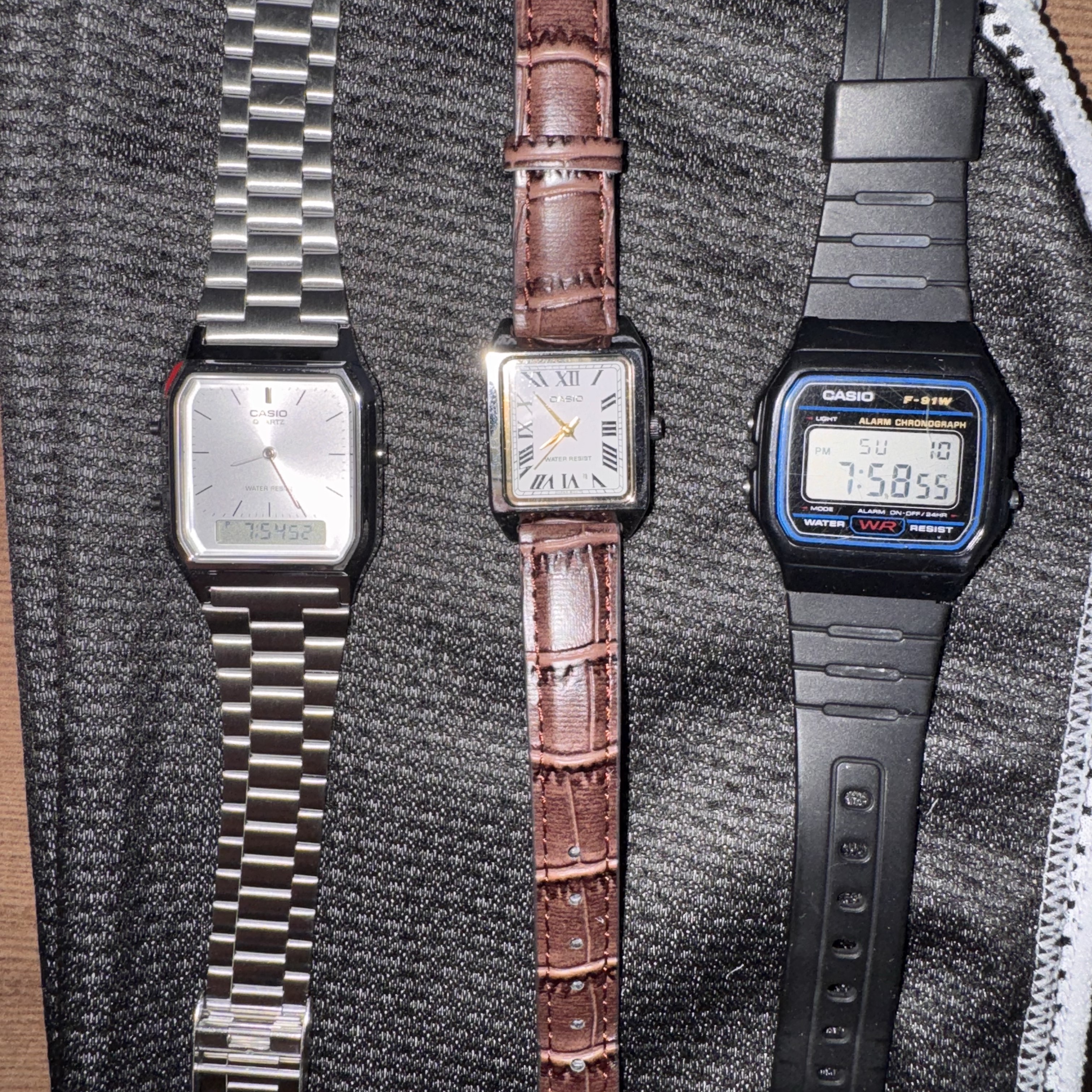 Casio LTP-V007L-7B2 착용 스타일
