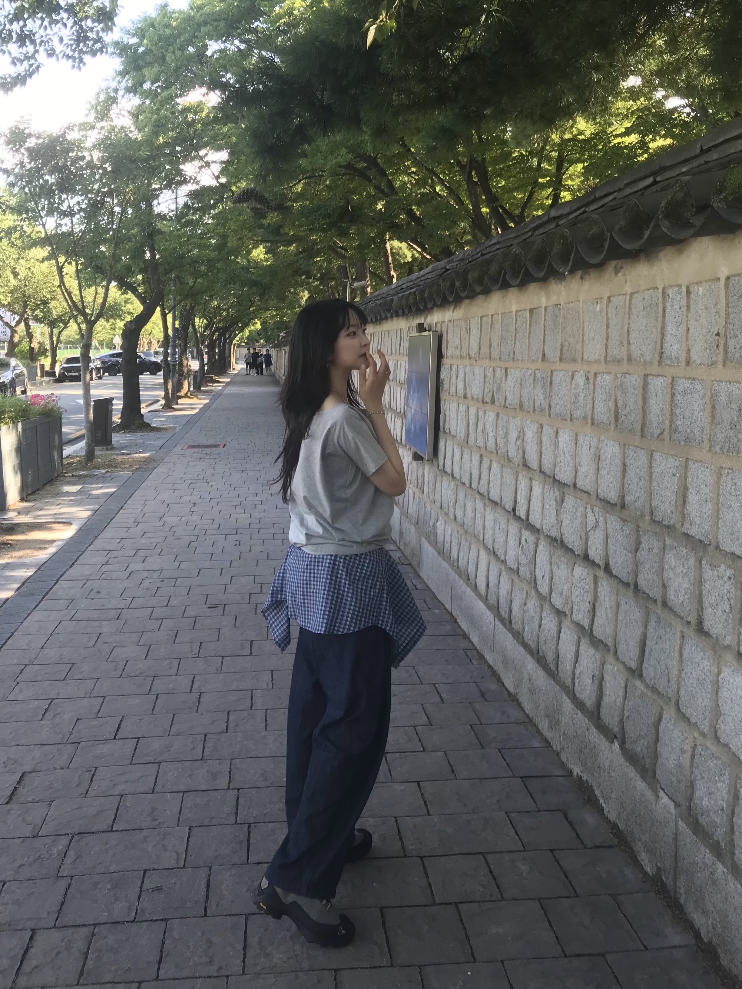 Roa Katharina Light Grey, Montbell Pocketable Light Shoulder Bag Small Turquoise Blue 착용 스타일 - 2