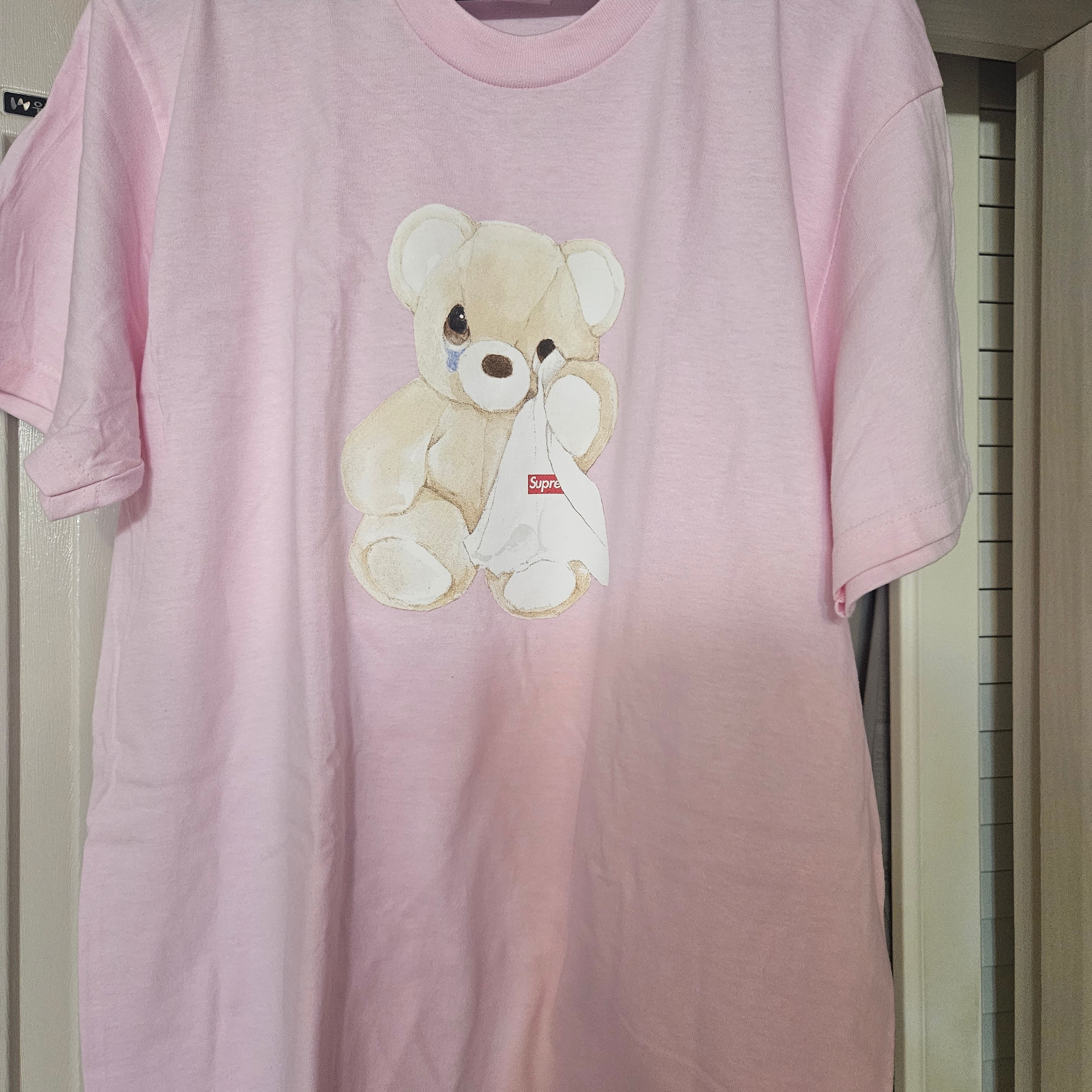Supreme Bear T-Shirt Light Pink - 25SS 착용 스타일