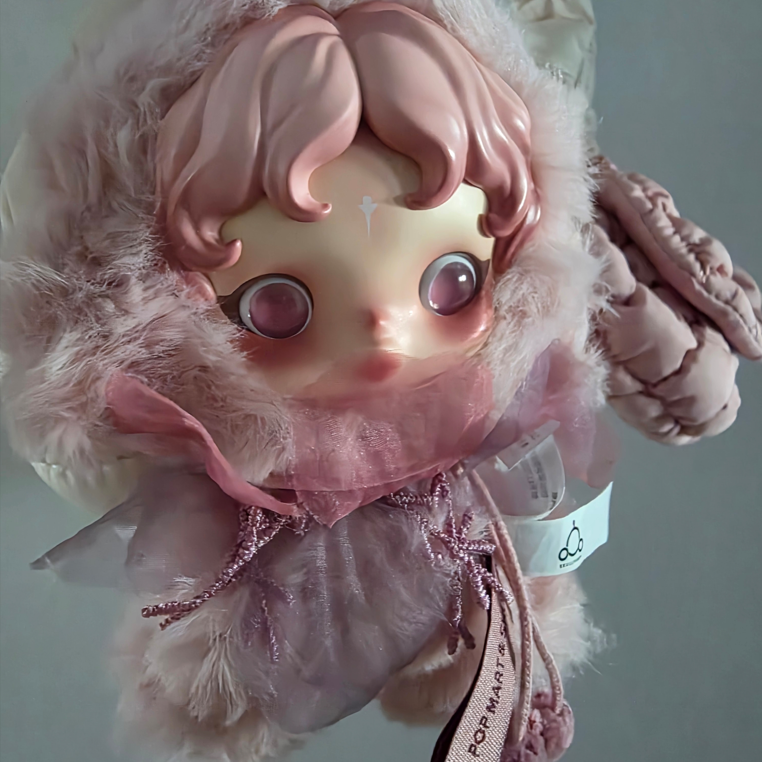 Pop Mart Skullpanda L’Impressionnisme Series Plush Doll Windflower (Opened Case), COS Quilted Nano Bag Pink 착용 스타일 - 2