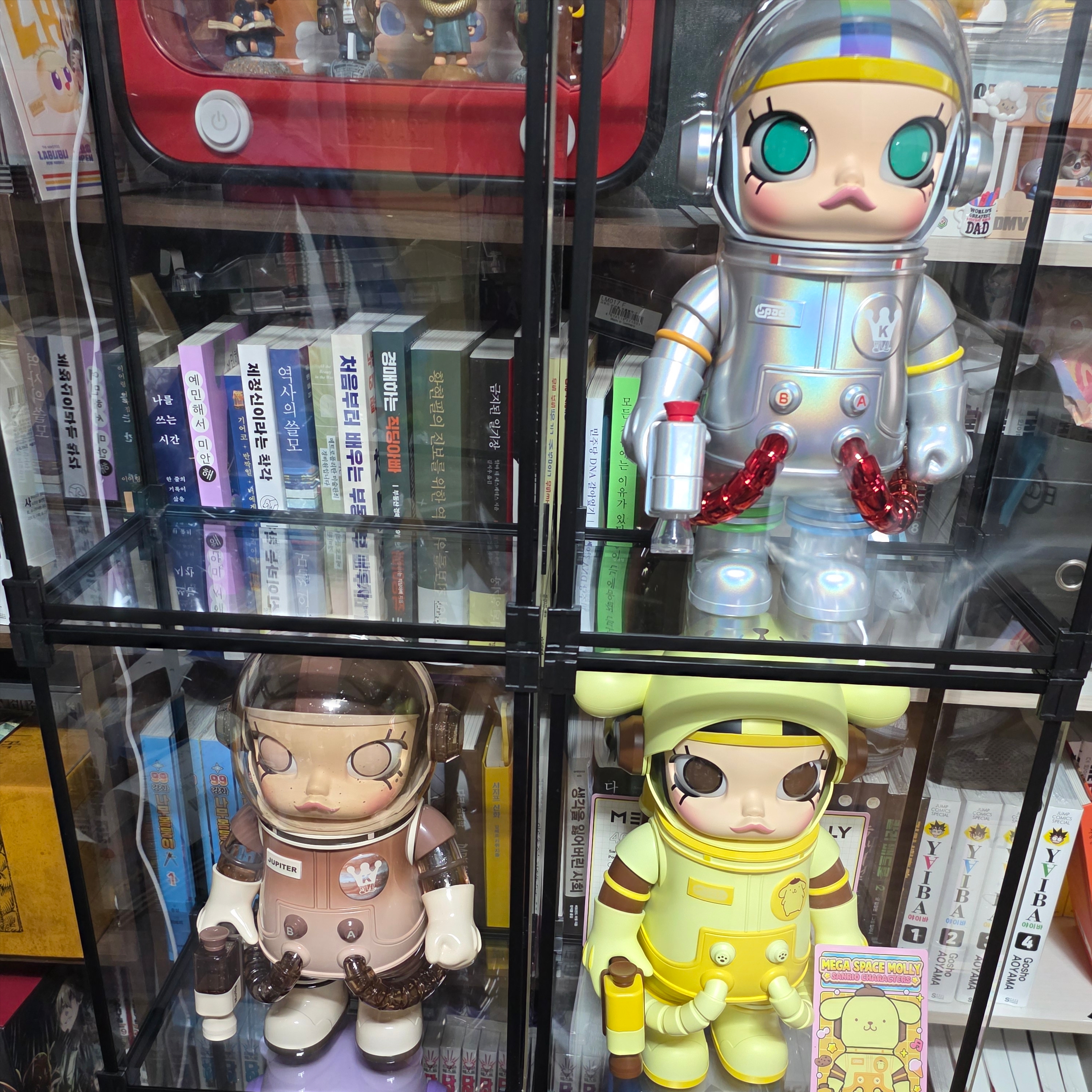 Pop Mart Mega Space Molly 400% Rainbow 2.0 착용 스타일 - 2
