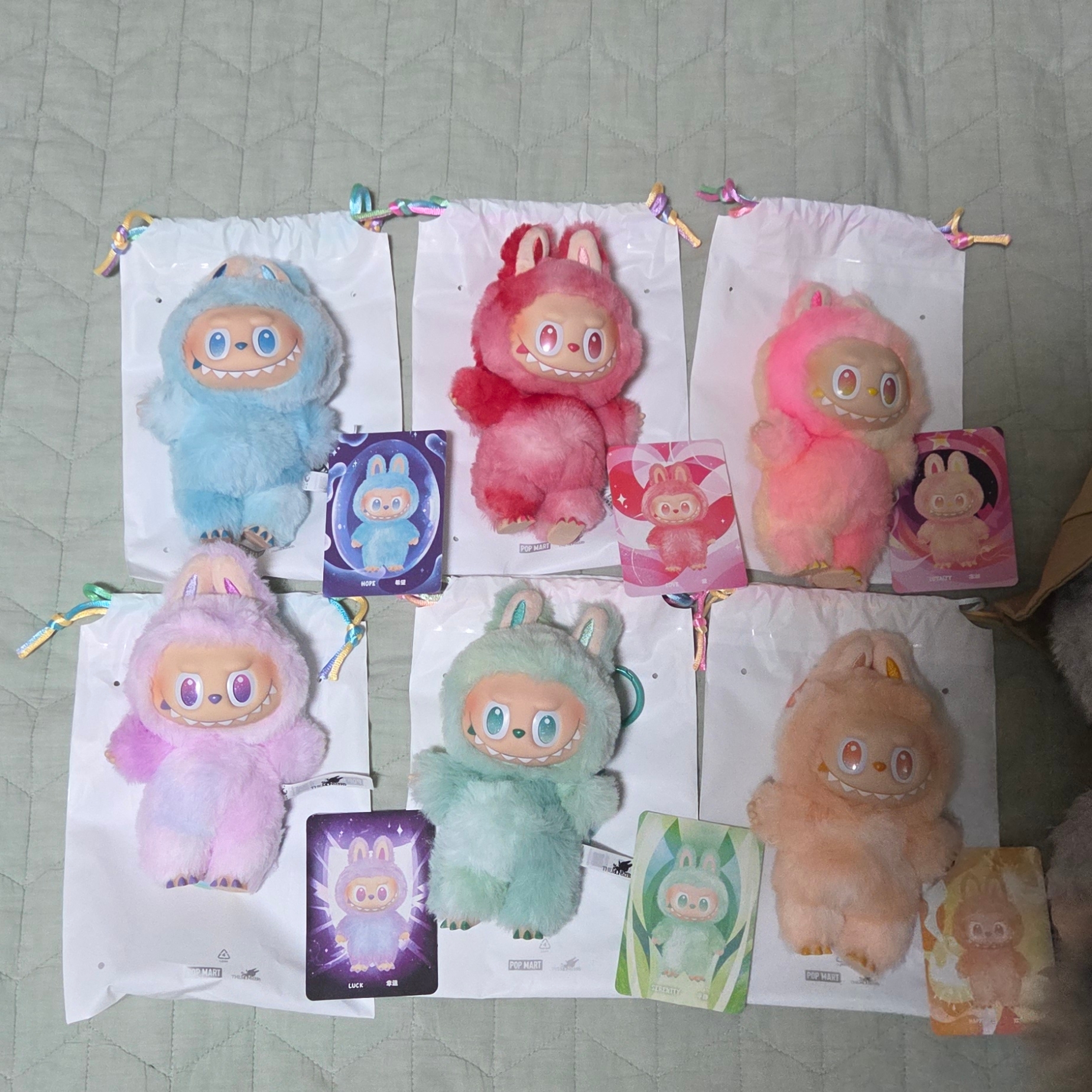 Pop Mart Labubu The Monsters Highlight Series Sealed Case (6 Blind Boxes) 착용 스타일 - 3