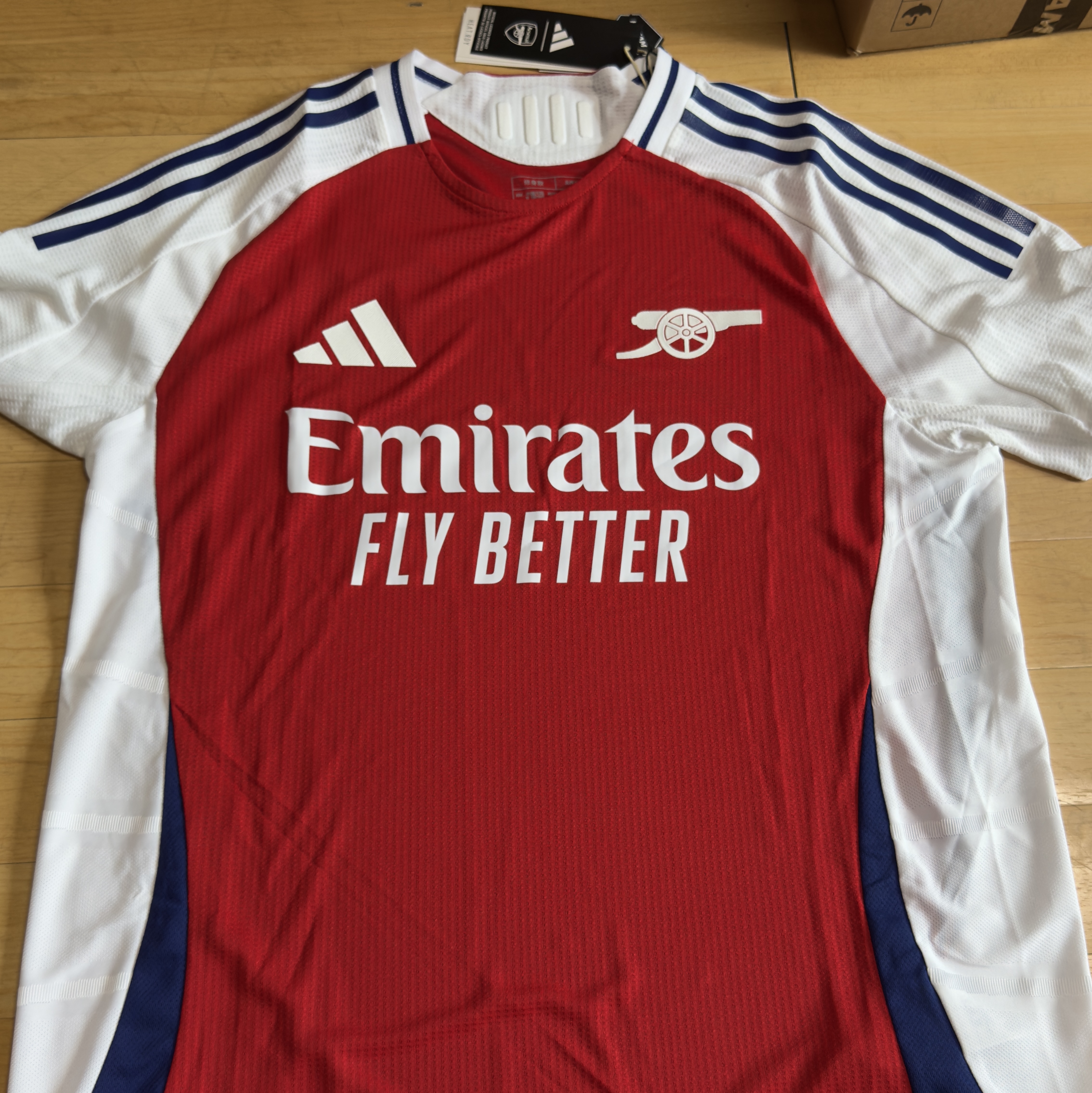 Adidas Arsenal 24/25 Home Authentic Jersey Better Scarlet White - KR Sizing (Non Marking Ver.) 착용 스타일