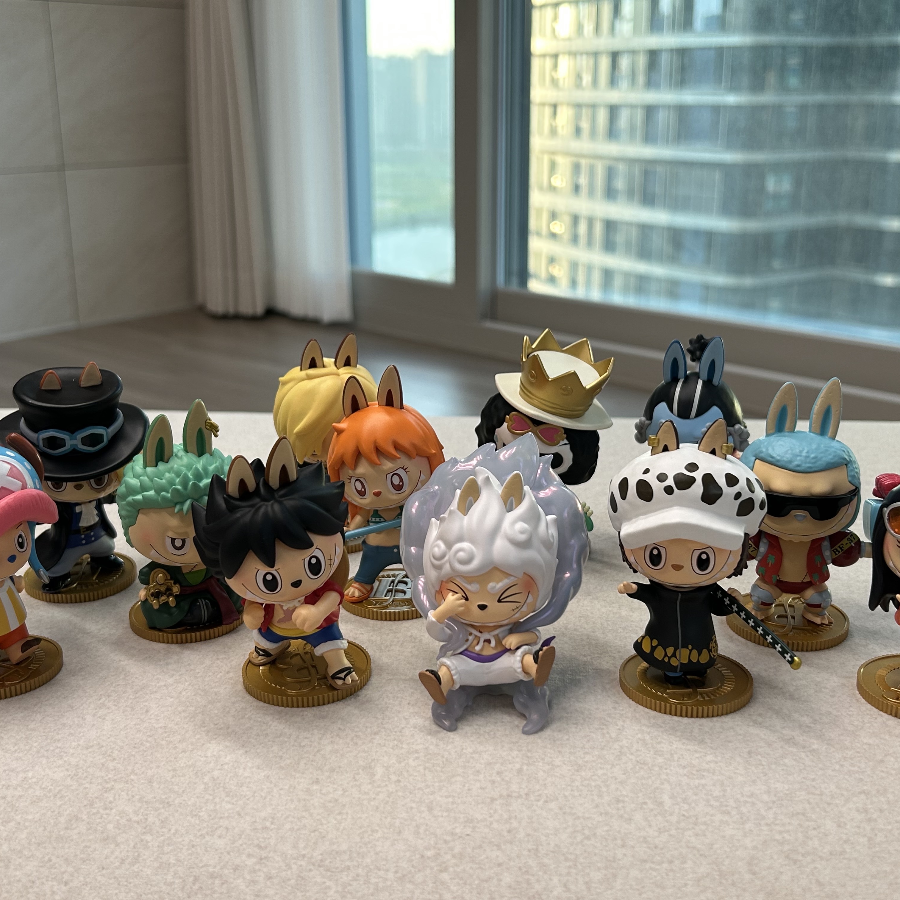 Pop Mart Labubu The Monsters x One Piece Series Figures Sealed Case (12 Blind Boxes) 착용 스타일 - 2