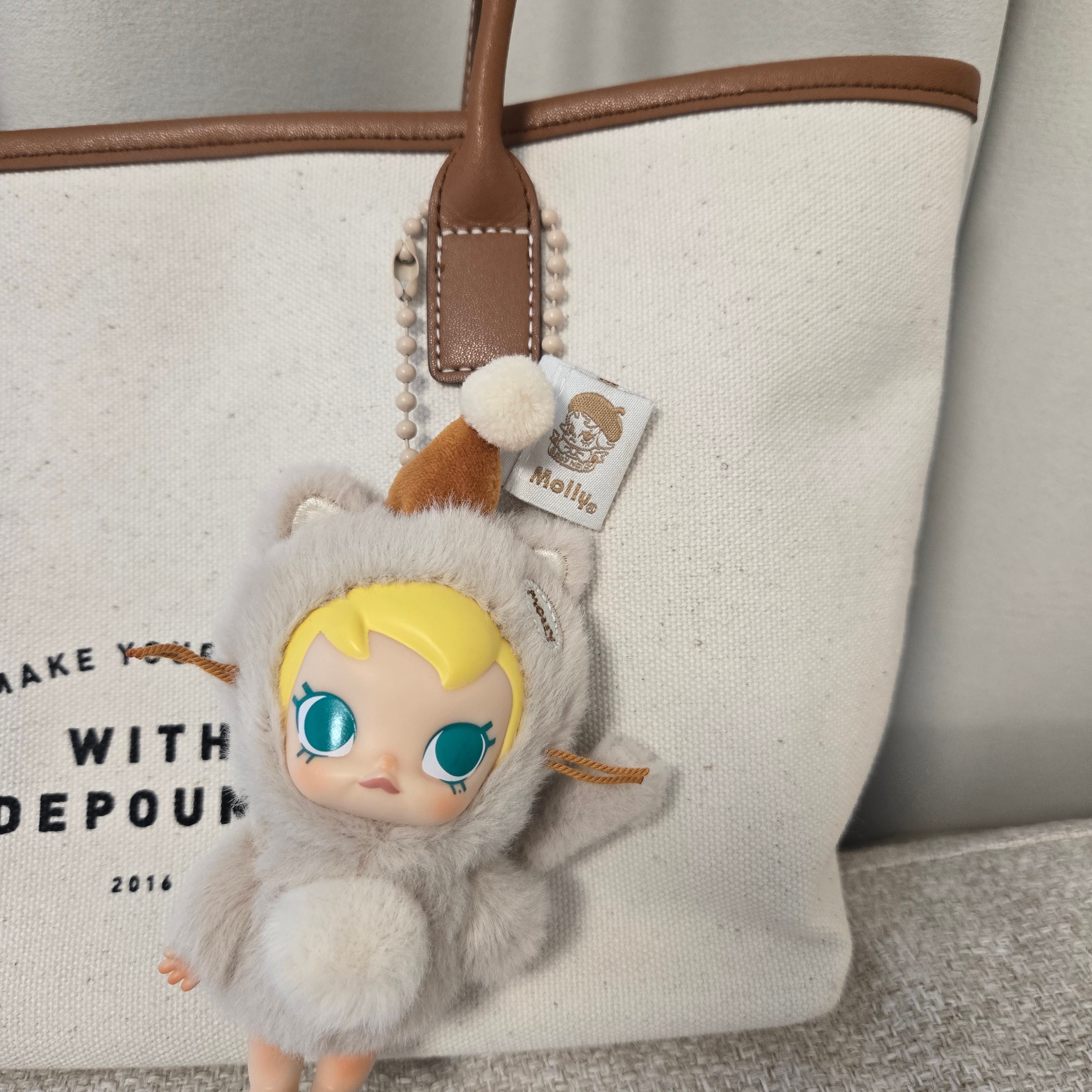 Pop Mart Baby Molly Pocket Friends Series Vinyl Plush Pendant It's Snack Time (Opened Case) 착용 스타일 - 2