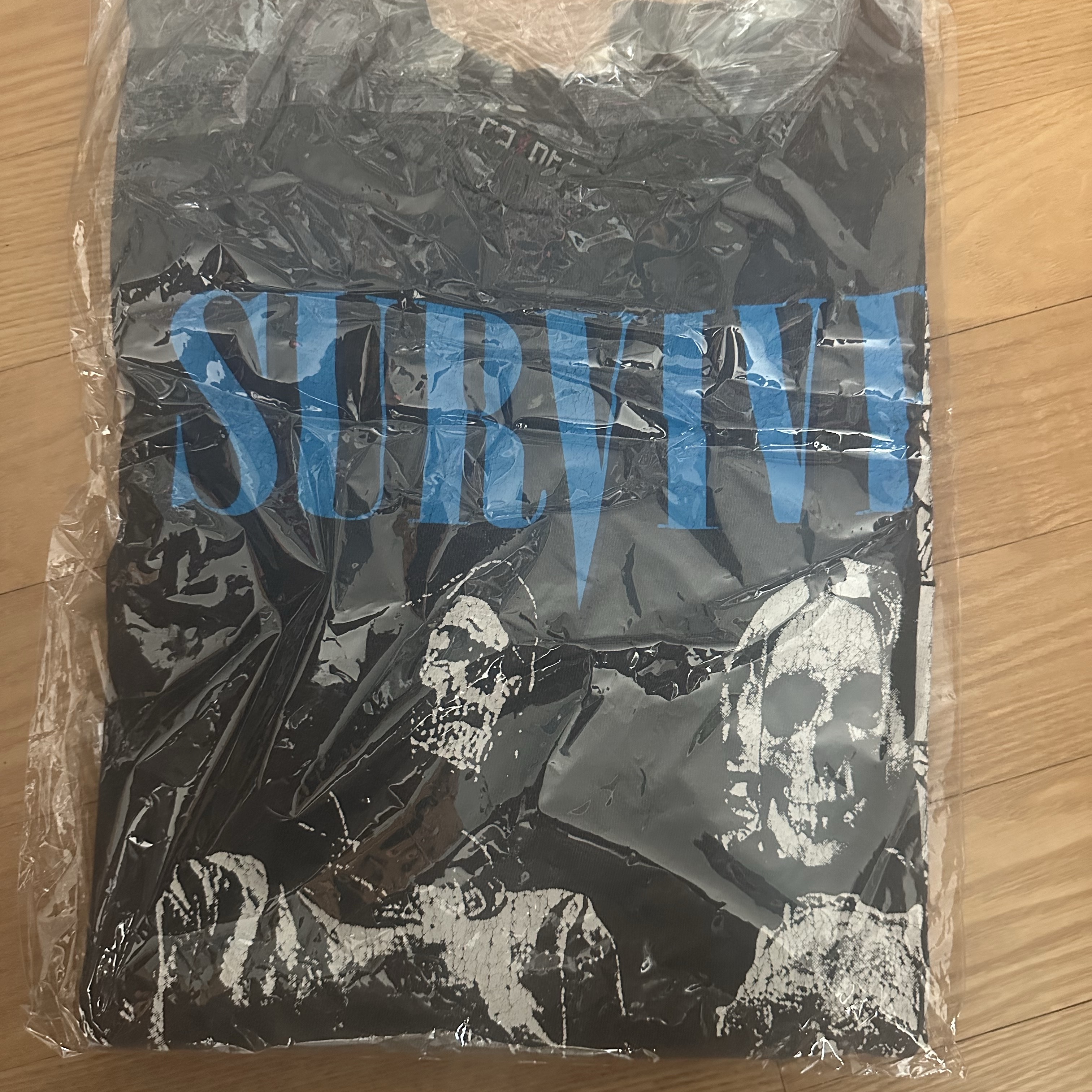 SAINT Mxxxxxx Survive LS T-Shirt Black - 23AW 착용 스타일 - 1