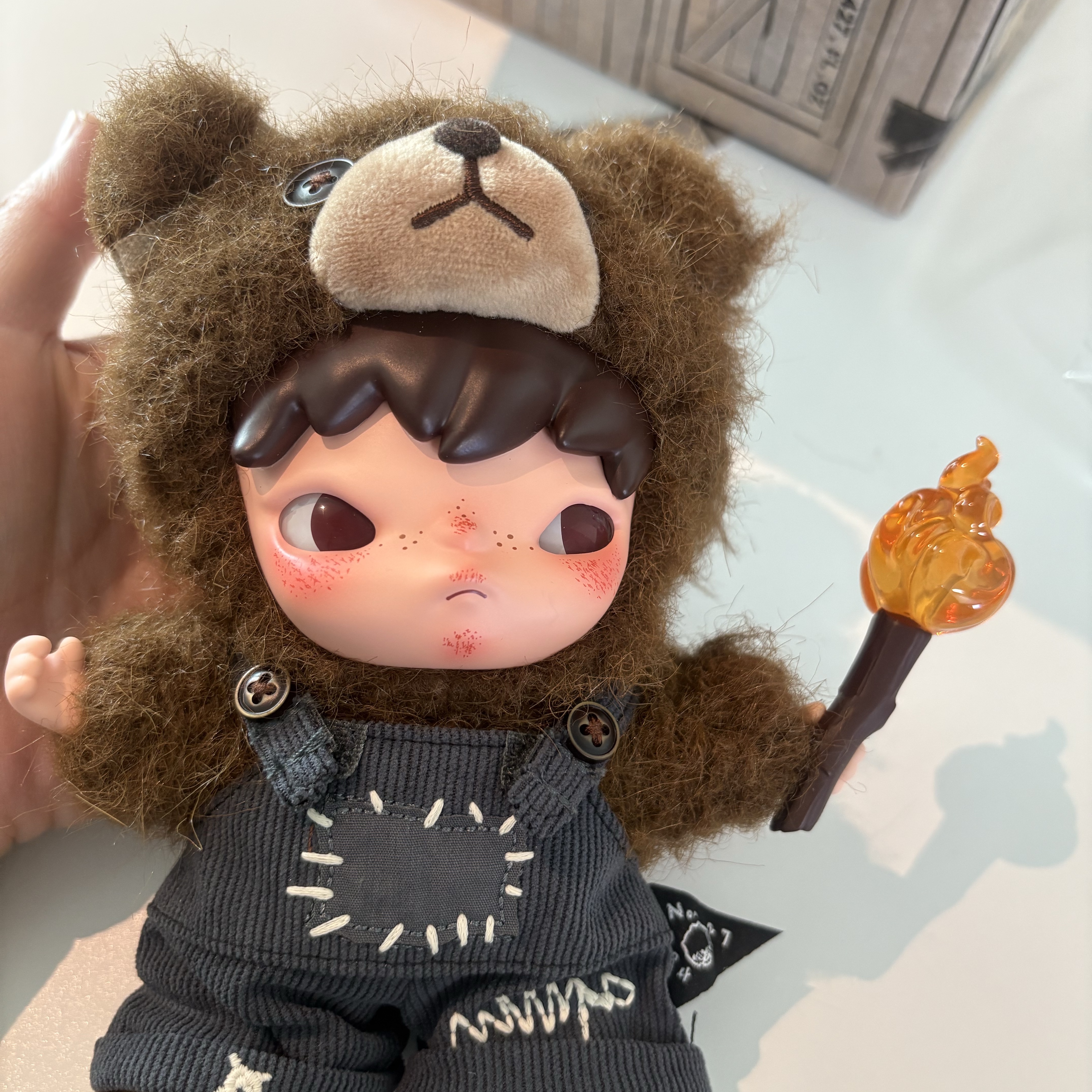 Pop Mart Hirono Living Wild-Fight For Joy Plush Doll 착용 스타일 - 2