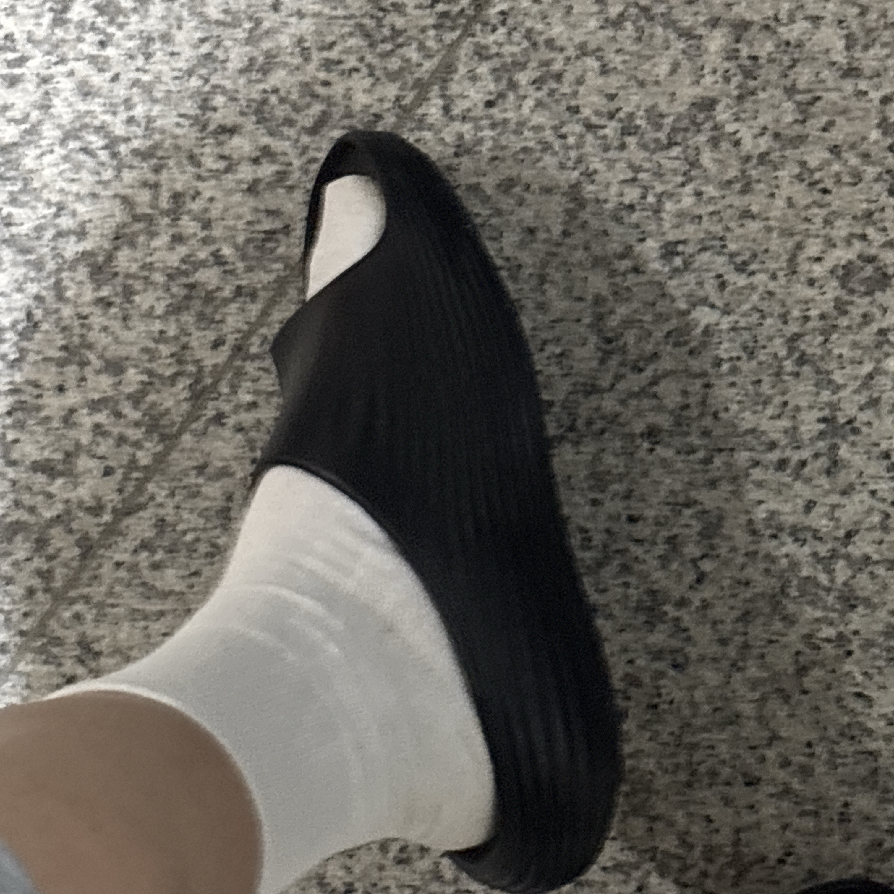 Nike ReactX Rejuven8 Slide Black 착용 스타일