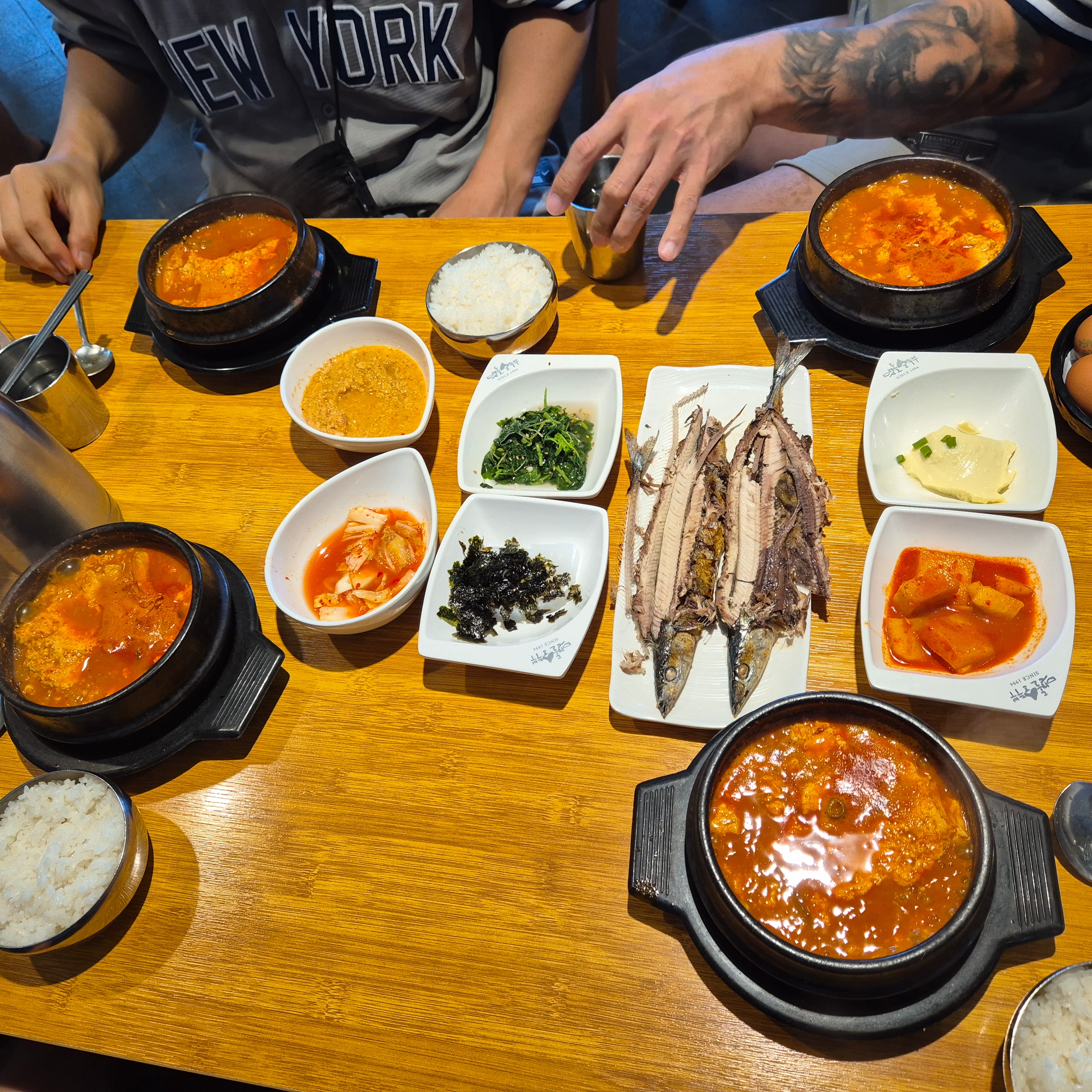 Nike Air Zoom Pegasus 41 Sail Blue Tint, Nike Air More Uptempo 96 Cool Grey Midnight Navy 2018 착용 스타일 - 2